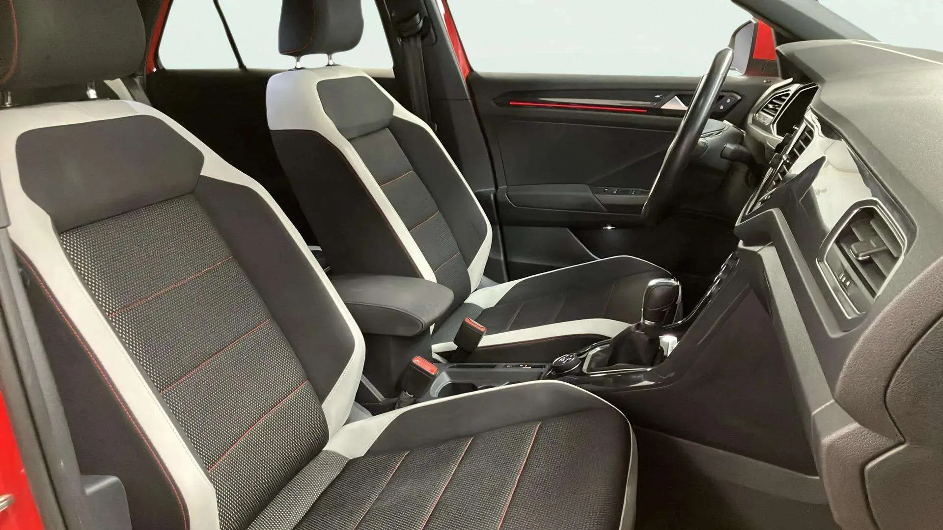Volkswagen T-Roc Sport 2.0 TSI 4 Motion DSG - foto 14