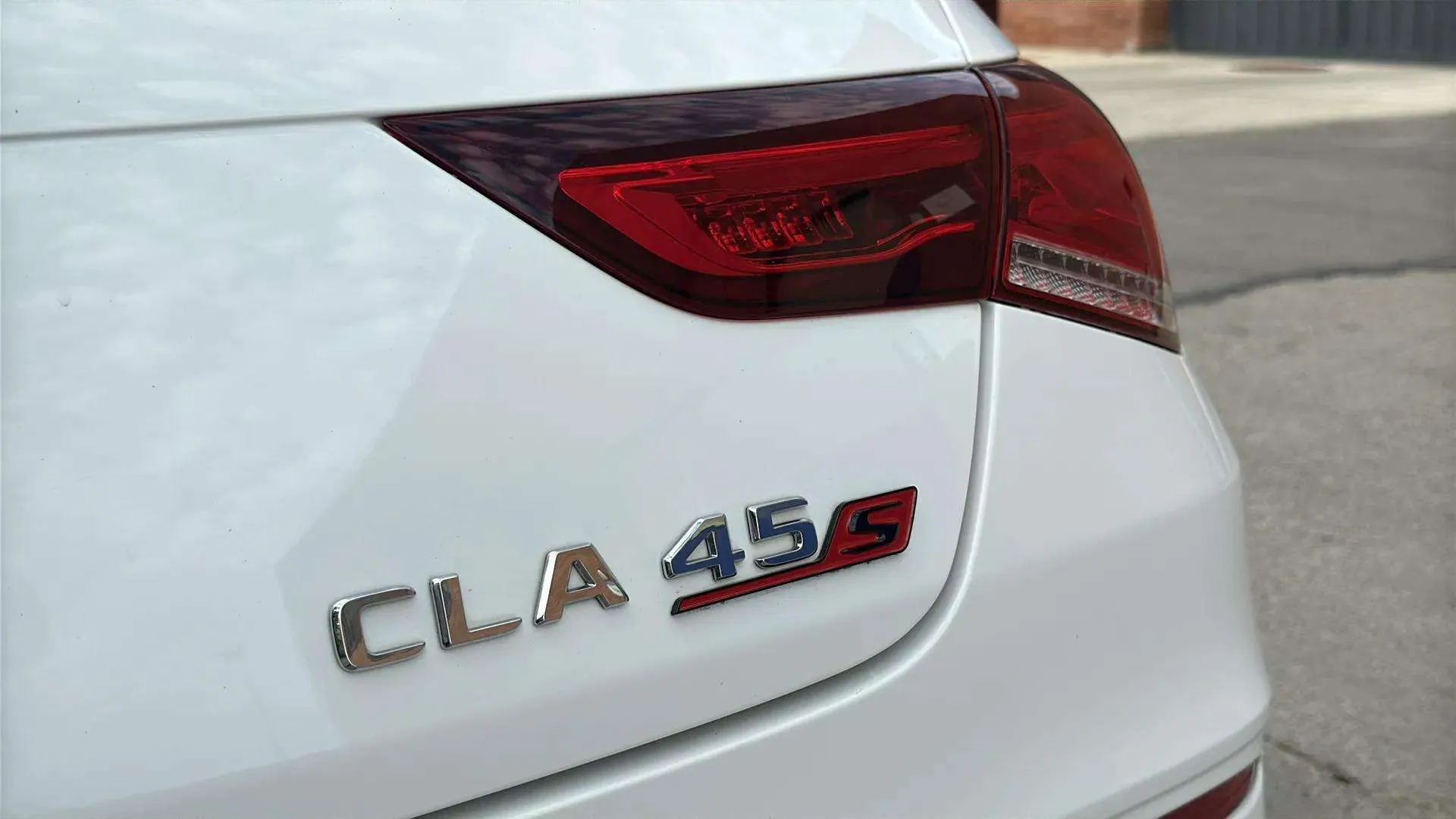 Mercedes-Benz CLA Mercedes-AMG 45 4MATIC+ Shooting Bra - foto 23