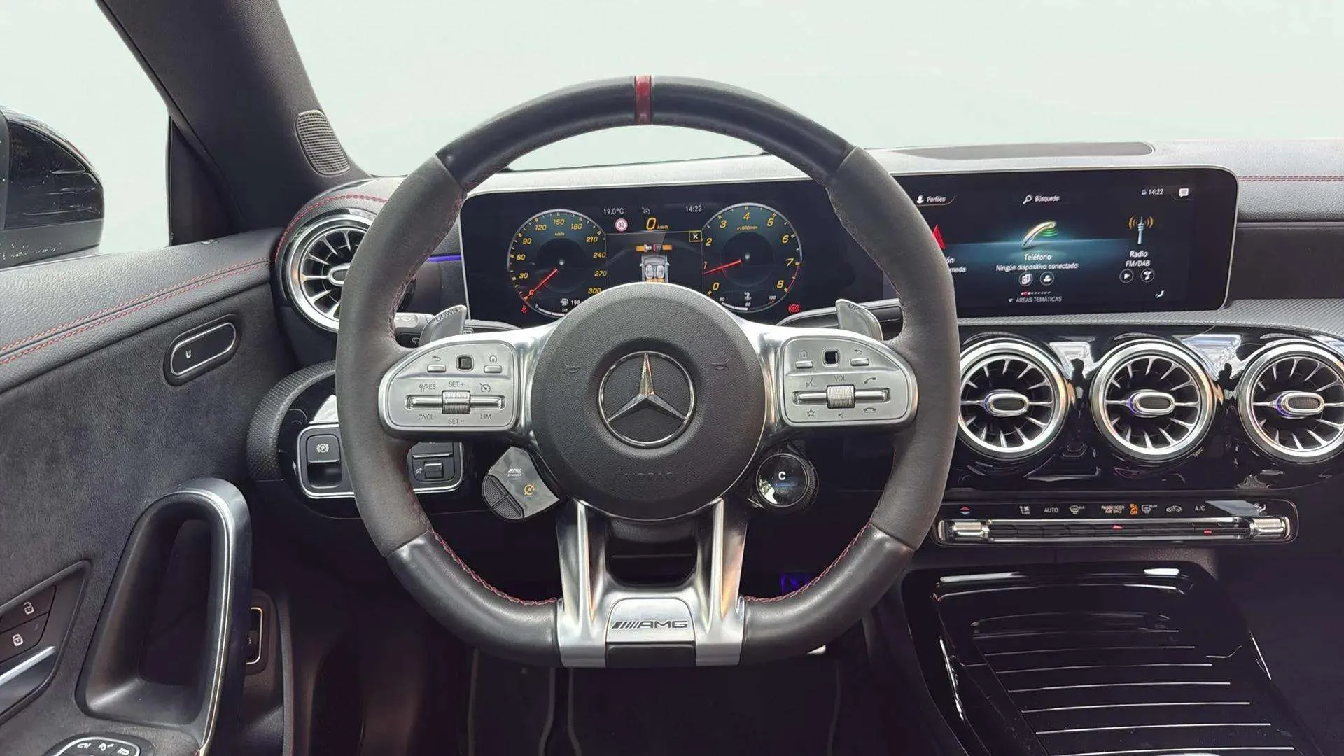 Mercedes-Benz CLA Mercedes-AMG 45 4MATIC+ Shooting Bra - foto 12