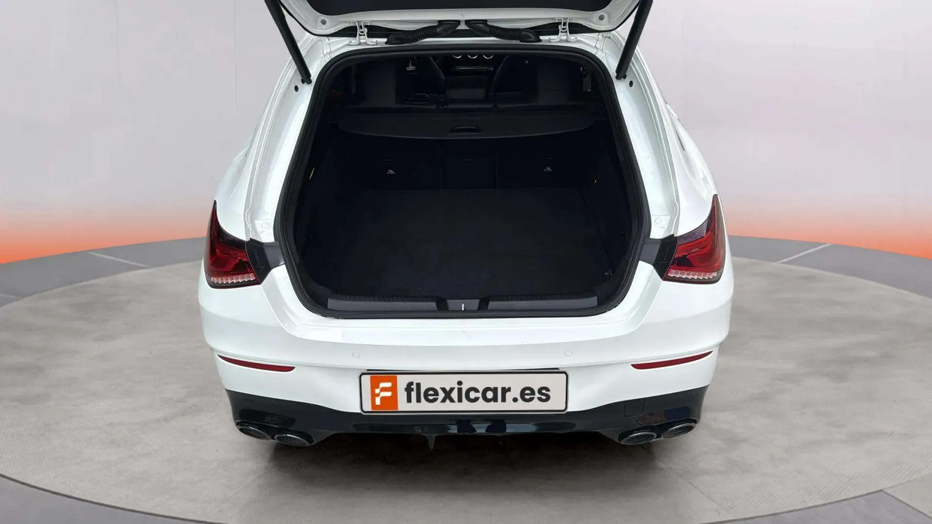 Mercedes-Benz CLA Mercedes-AMG 45 4MATIC+ Shooting Bra - foto 5