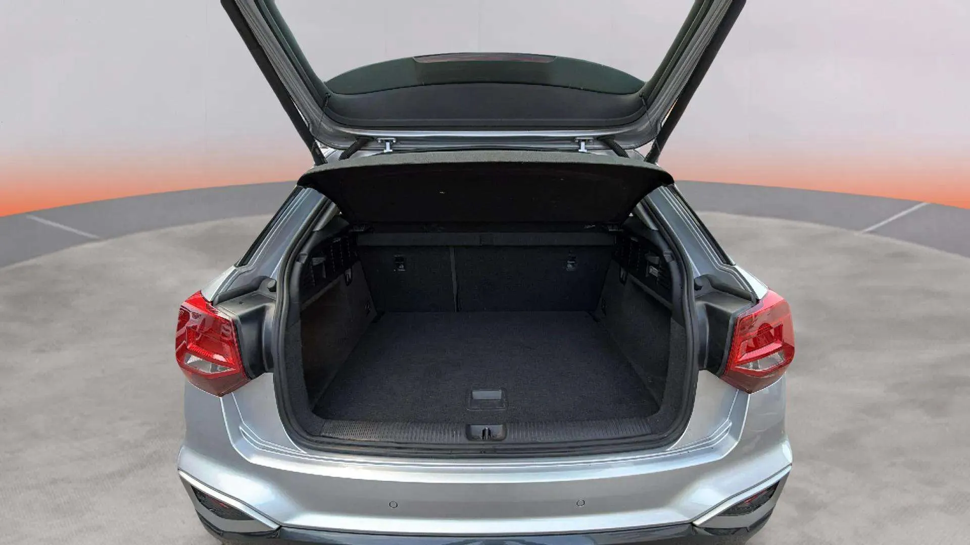 Audi Q2 Adrenalin 35 TFSI S tronic - foto 17