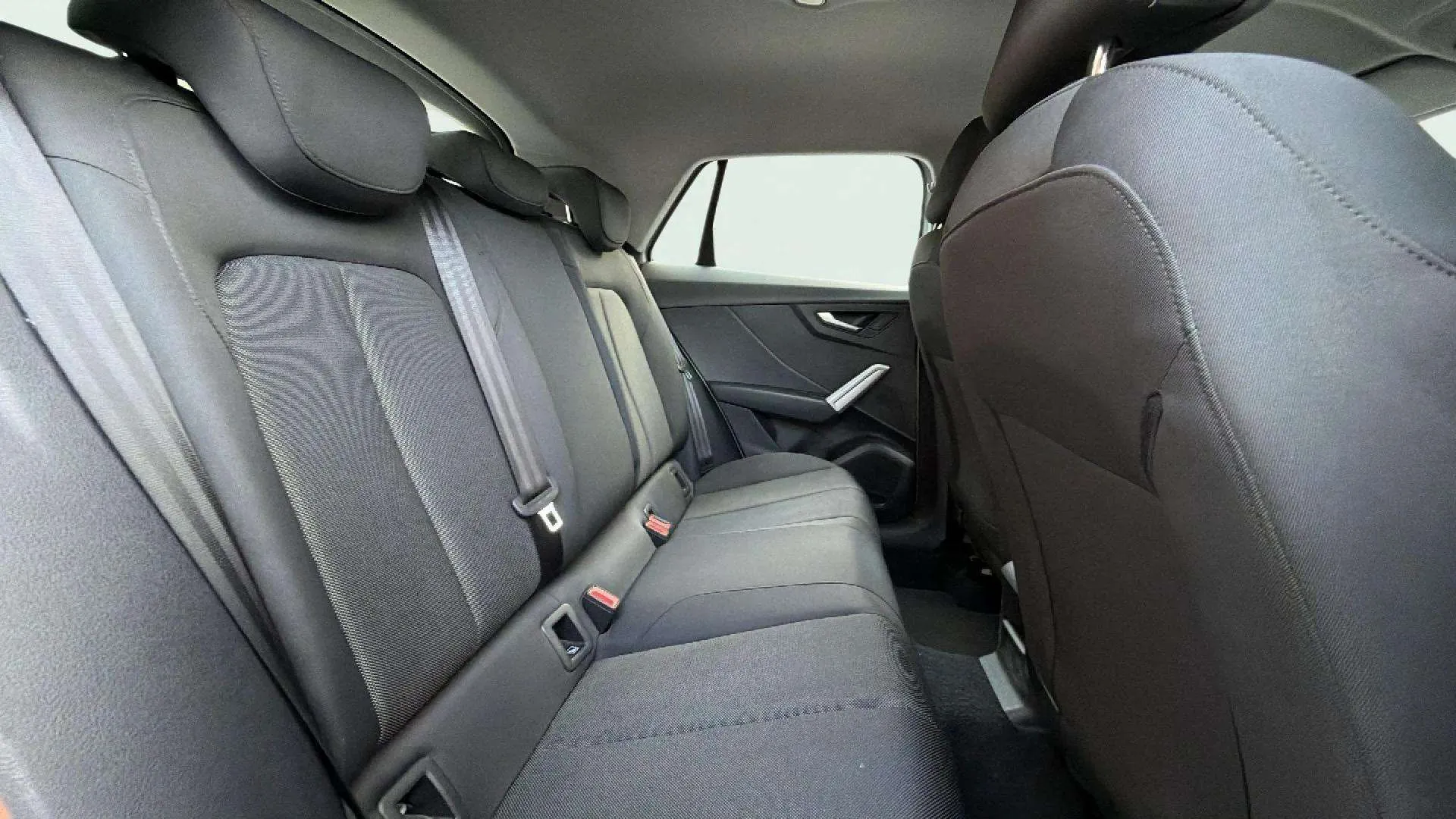 Audi Q2 Adrenalin 35 TFSI S tronic - foto 15