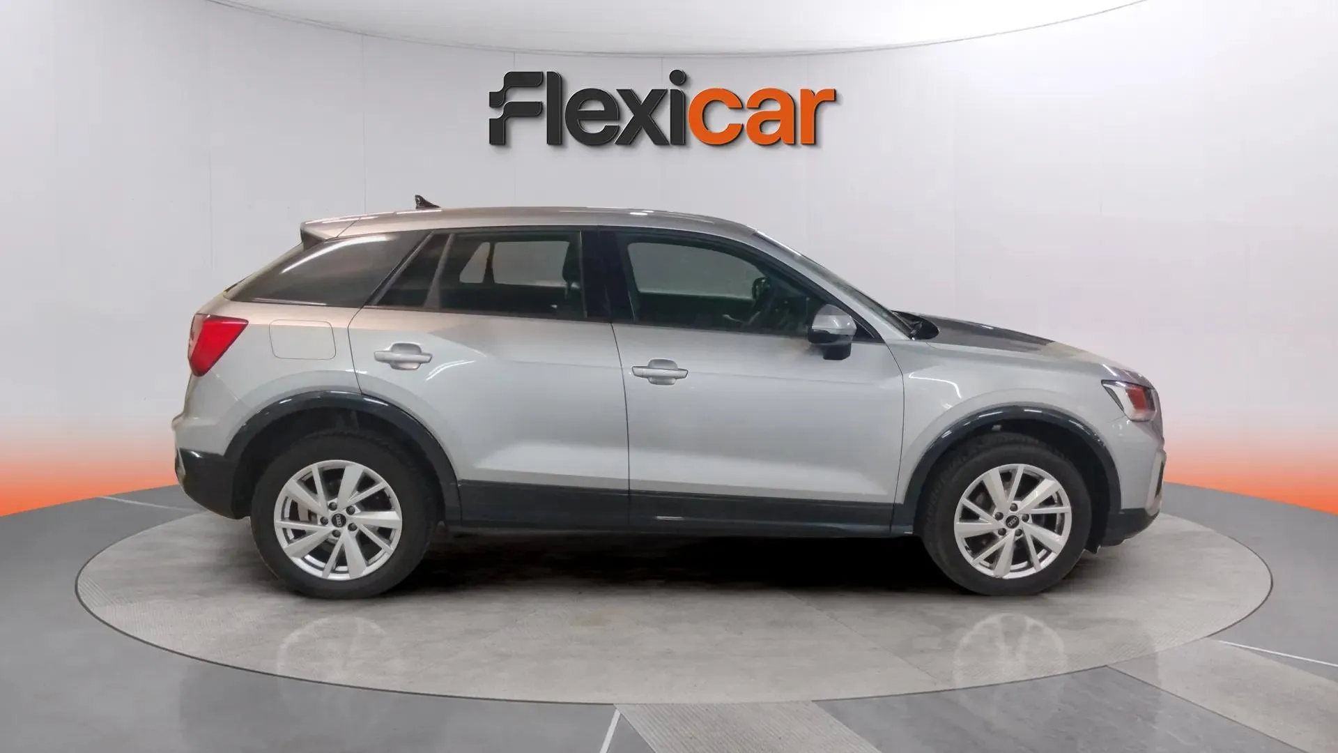 Audi Q2 Adrenalin 35 TFSI S tronic - foto 3