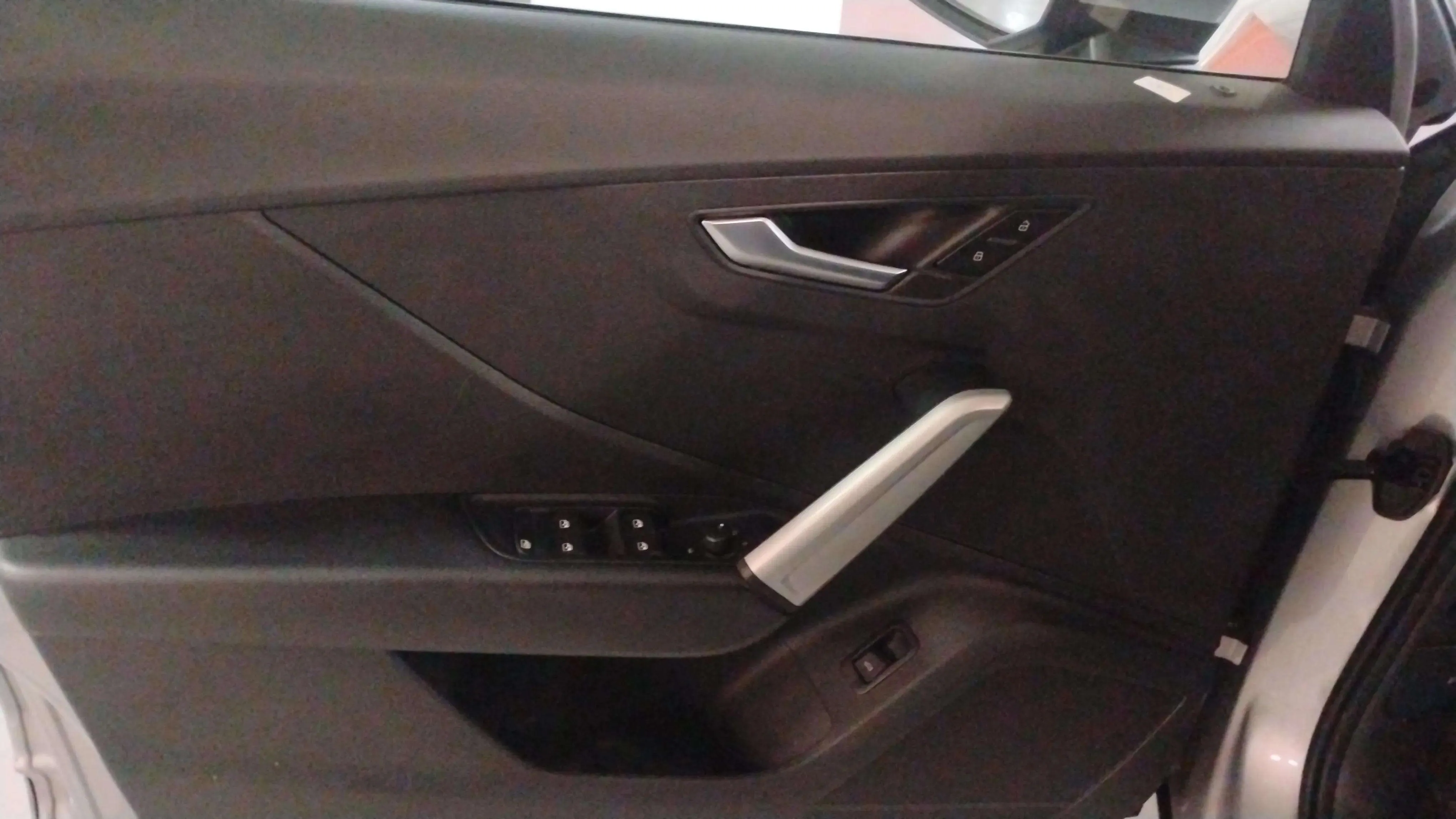 Audi Q2 Adrenalin 35 TFSI S tronic - foto 14