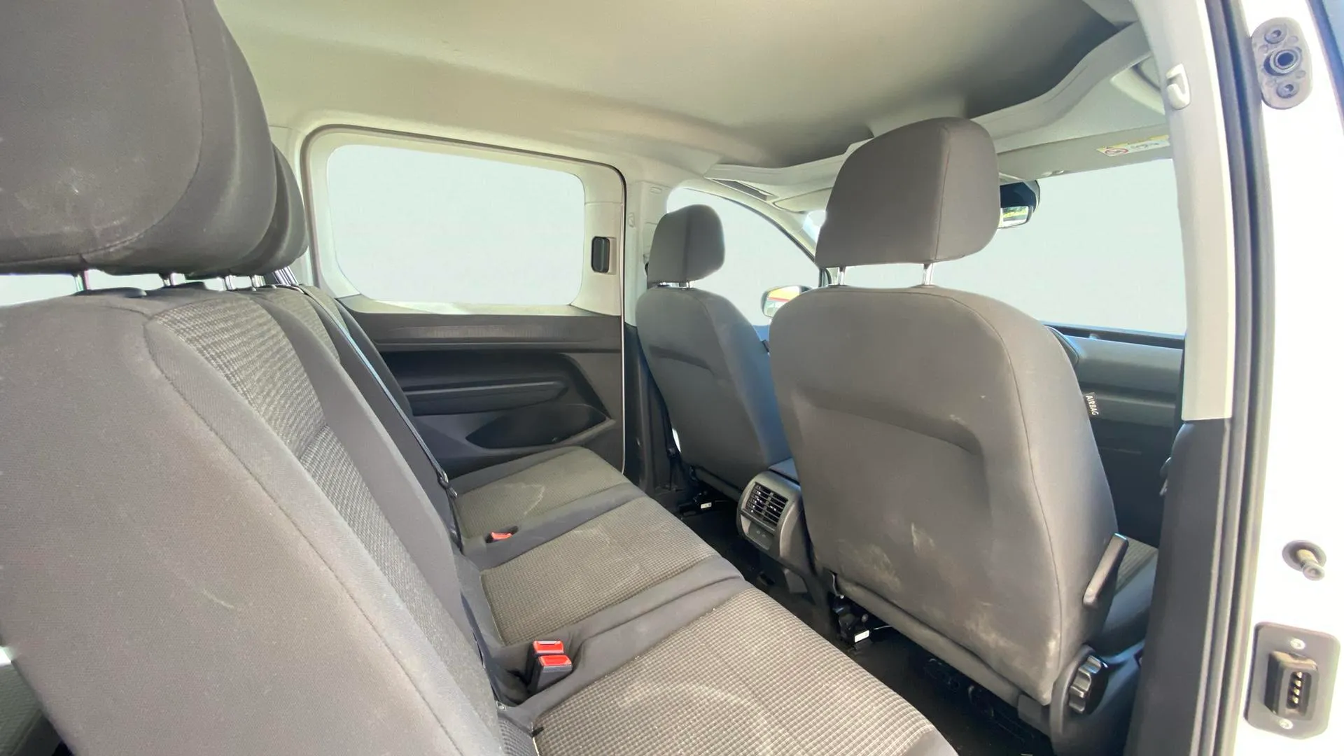 Volkswagen Caddy Maxi Origin 2.0 TDI DSG - foto 11