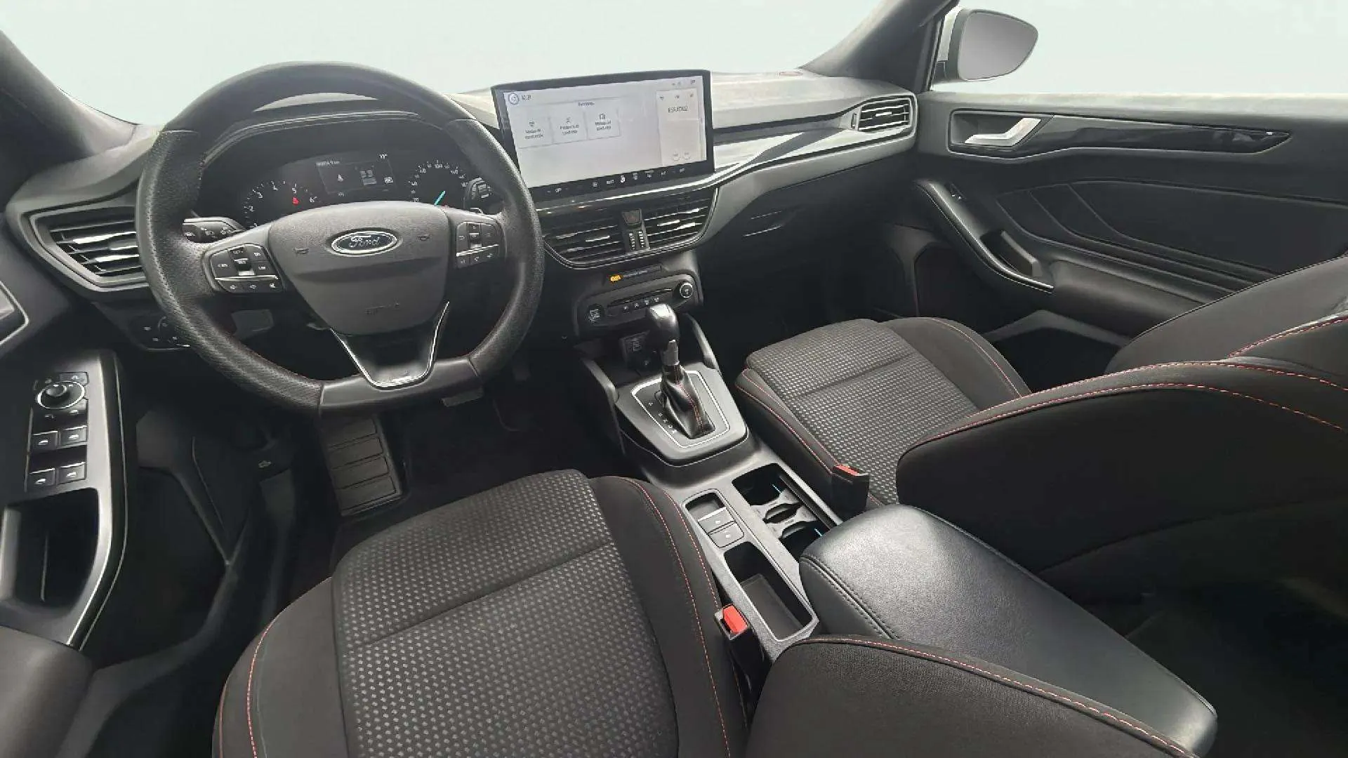 Ford Focus 1.0 EcoBoost MHEV ST-Line - foto 13