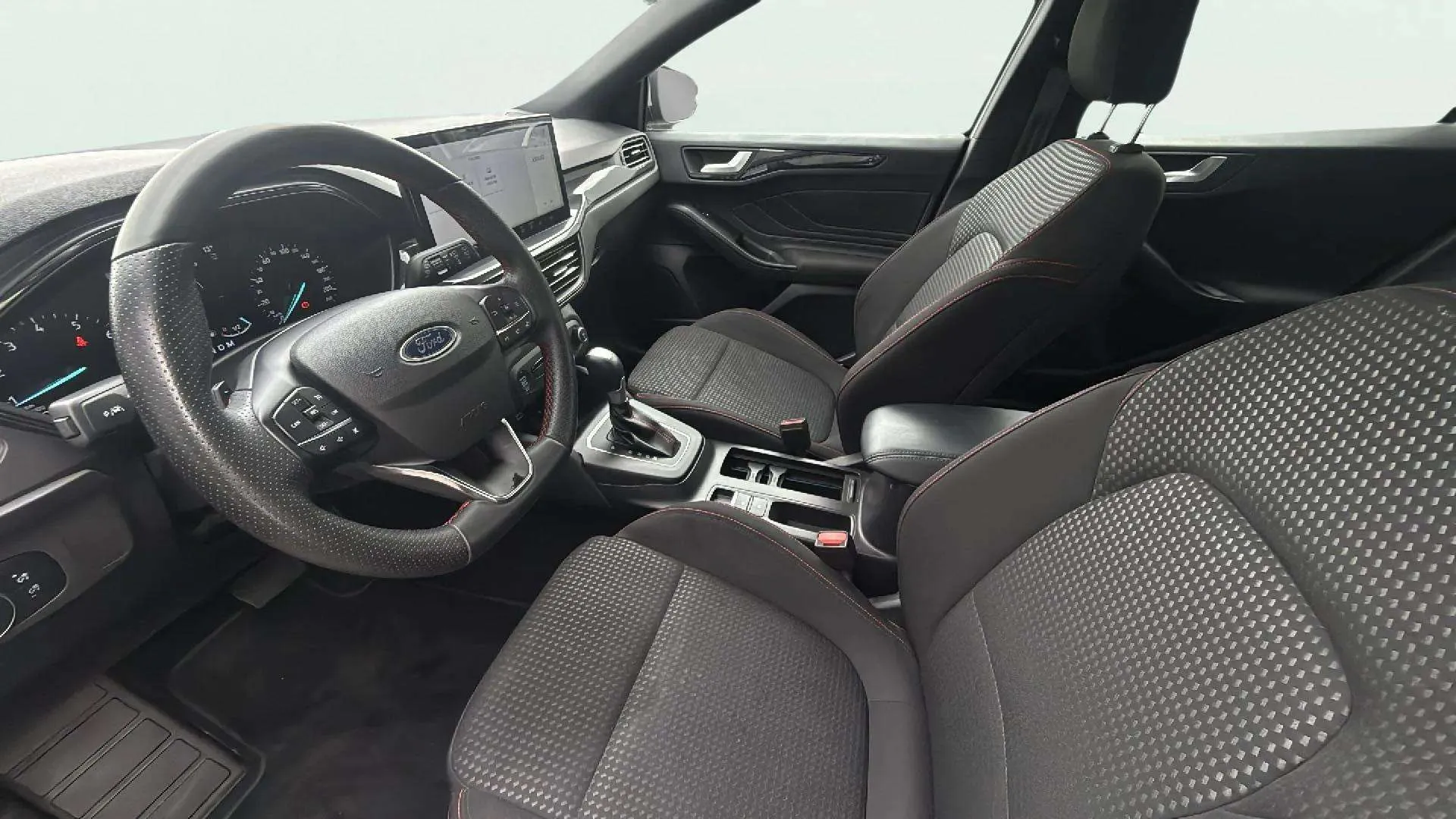 Ford Focus 1.0 EcoBoost MHEV ST-Line - foto 14