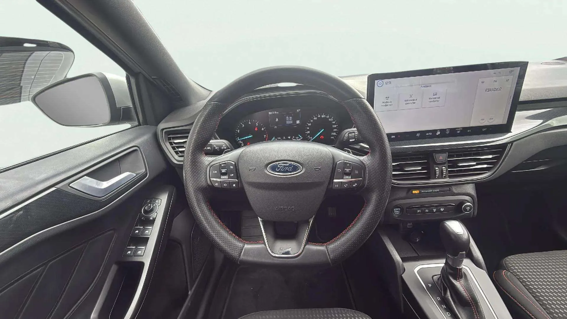 Ford Focus 1.0 EcoBoost MHEV ST-Line - foto 11