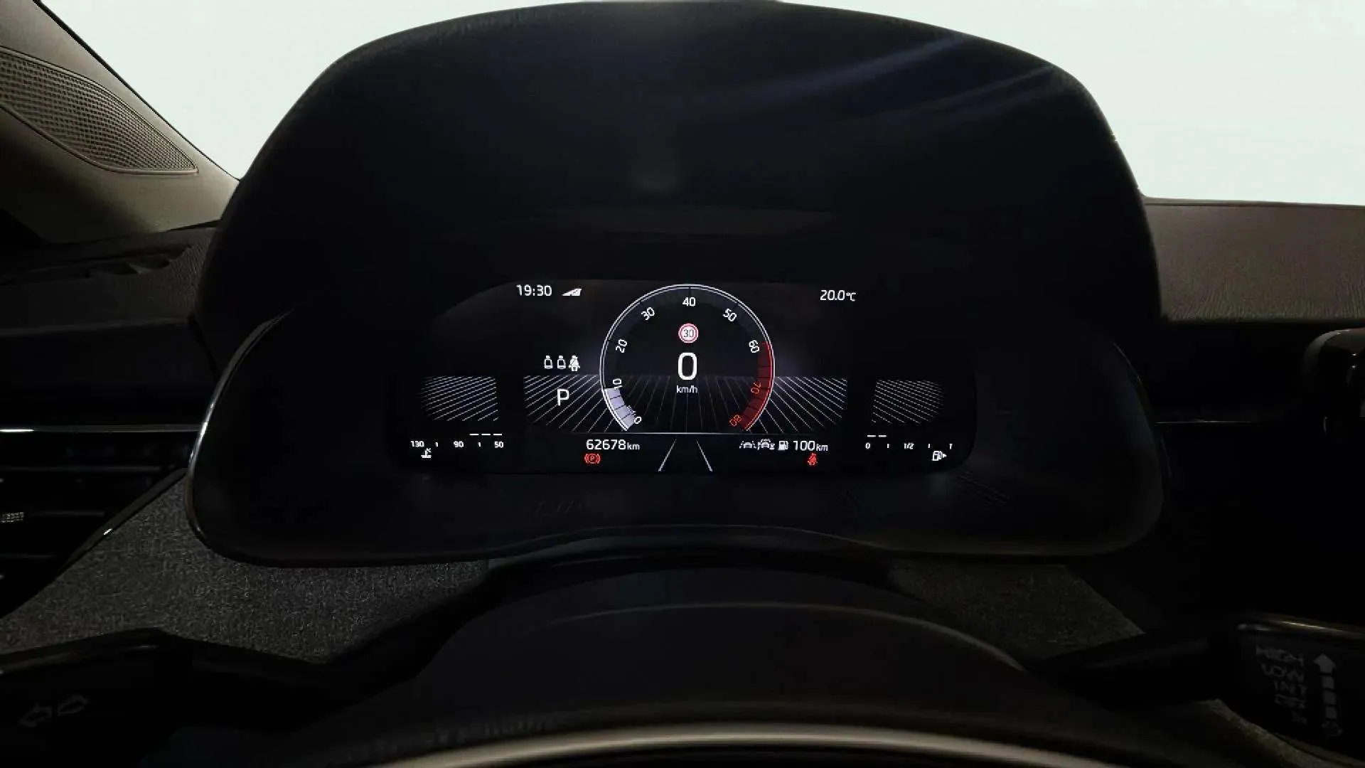 Škoda Kamiq 1.0 TSI DSG Selection - foto 11