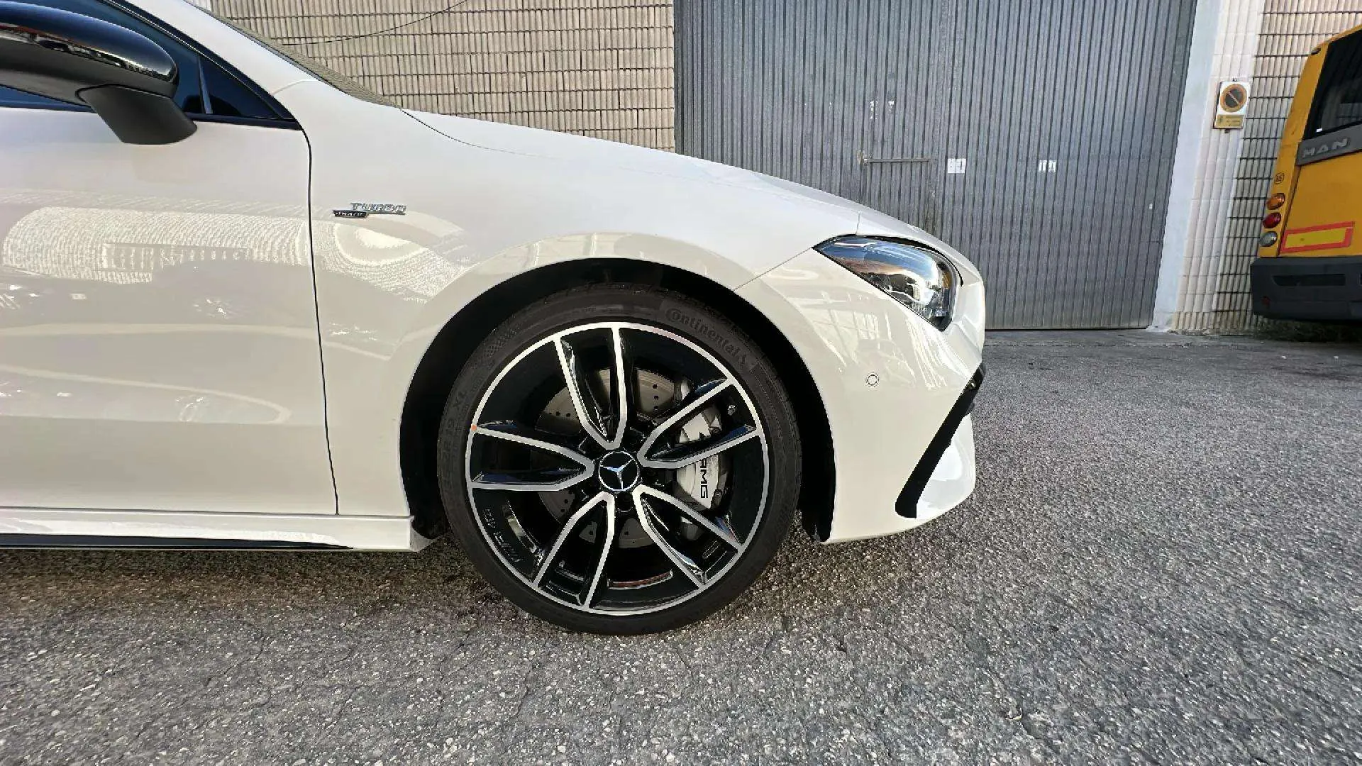 Mercedes-Benz CLA Mercedes-AMG 35 4MATIC+ - foto 20