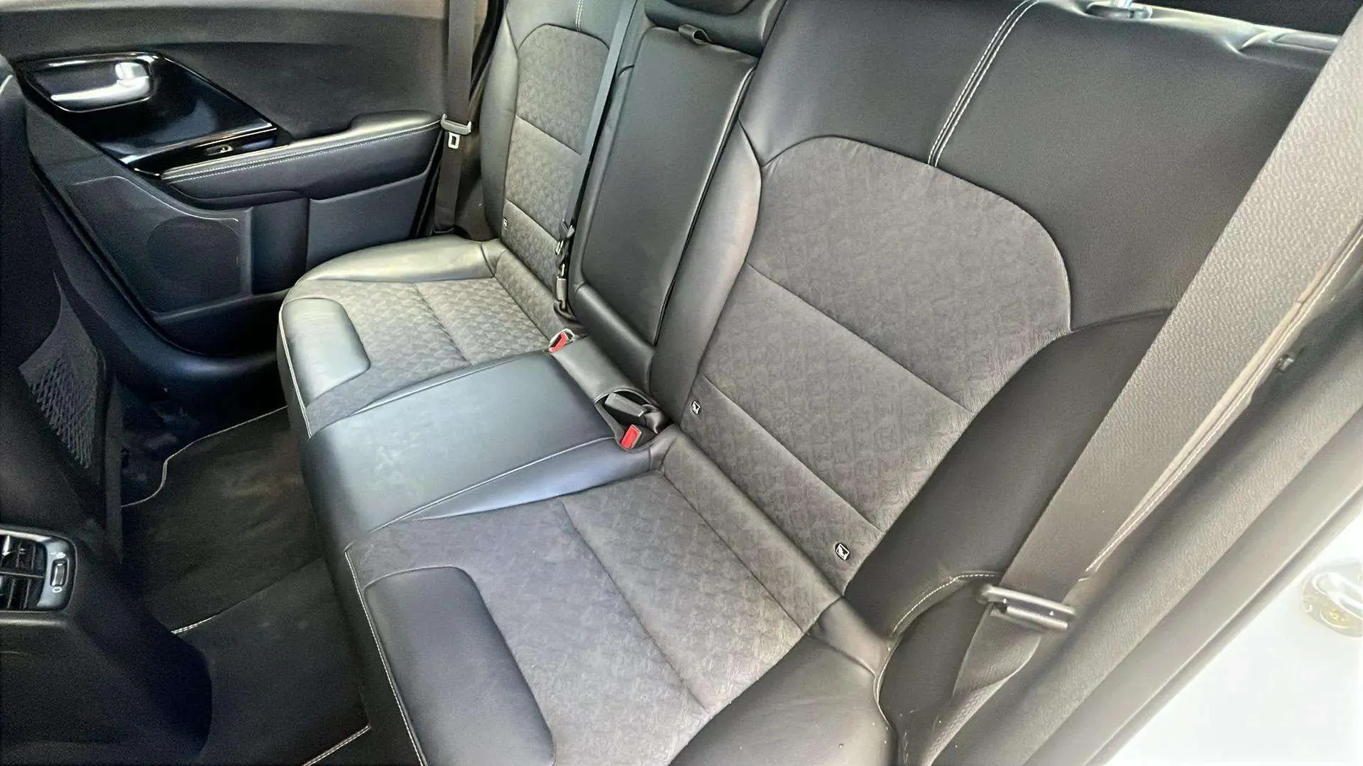 Kia Niro 1.6 GDi HEV Drive - foto 22