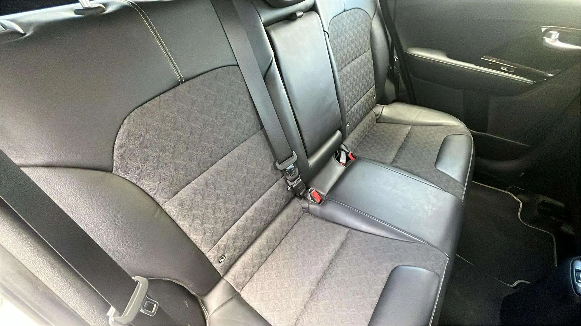 Kia Niro 1.6 GDi HEV Drive - foto 23