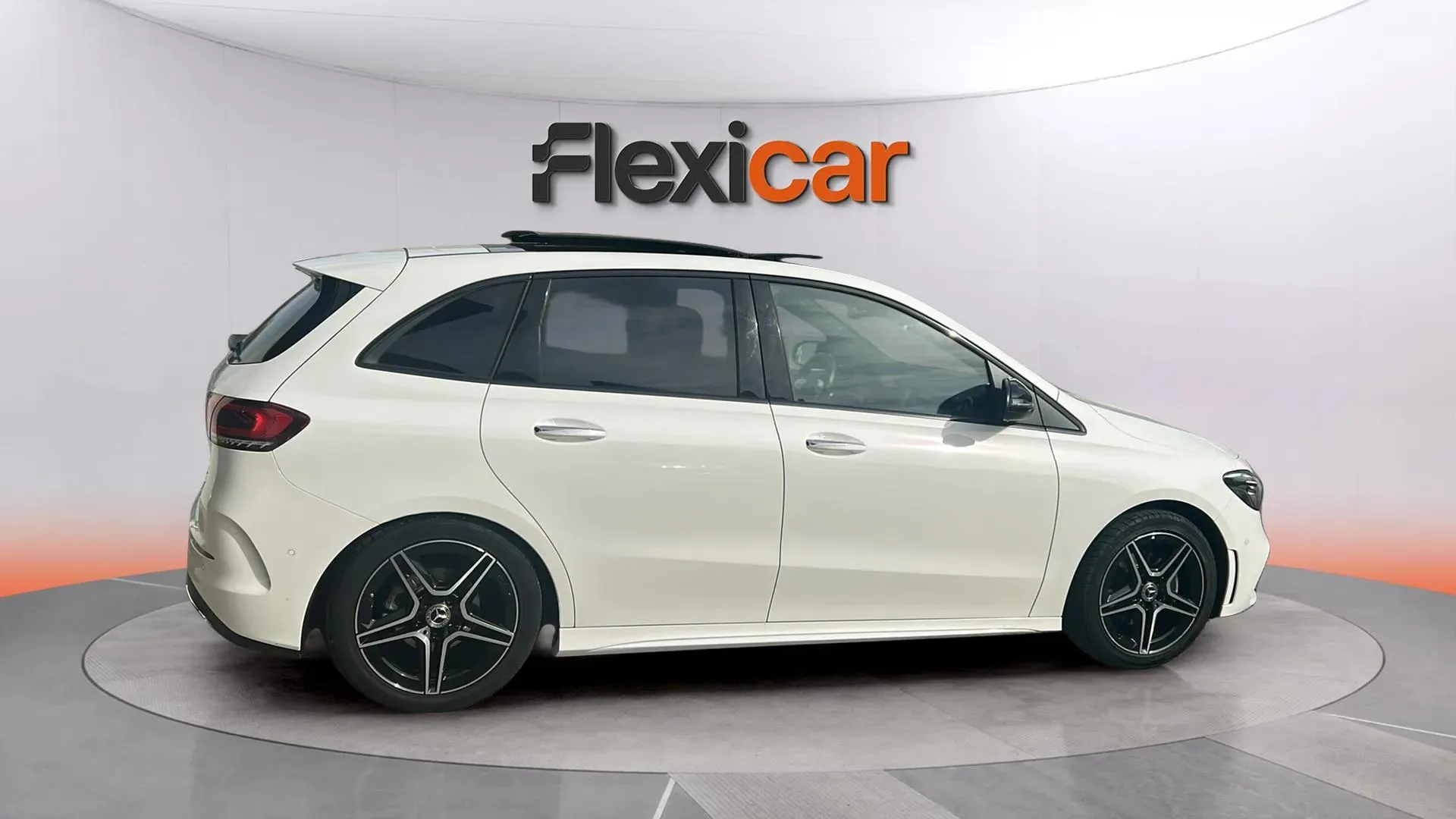 Mercedes-Benz Clase B B 200 d - foto 8
