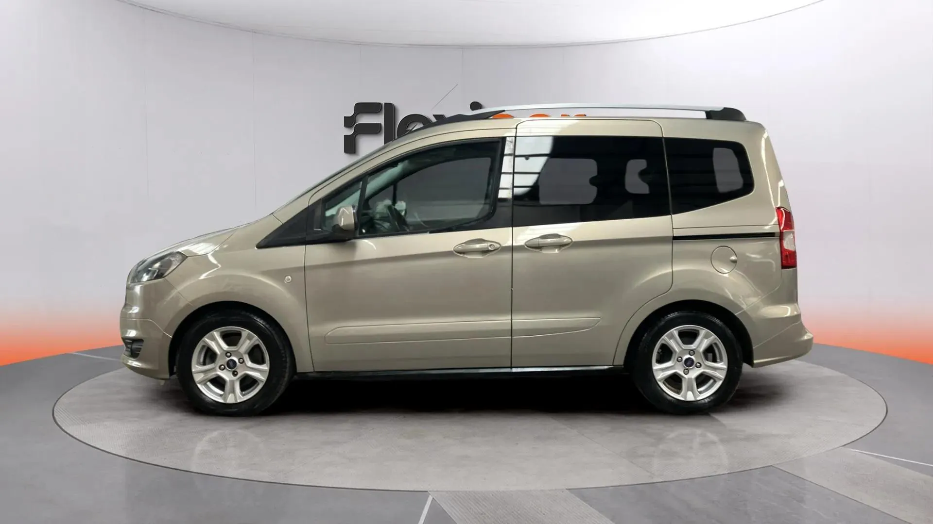 Ford Tourneo Courier 1.0 EcoBoost Ambiente - foto 5