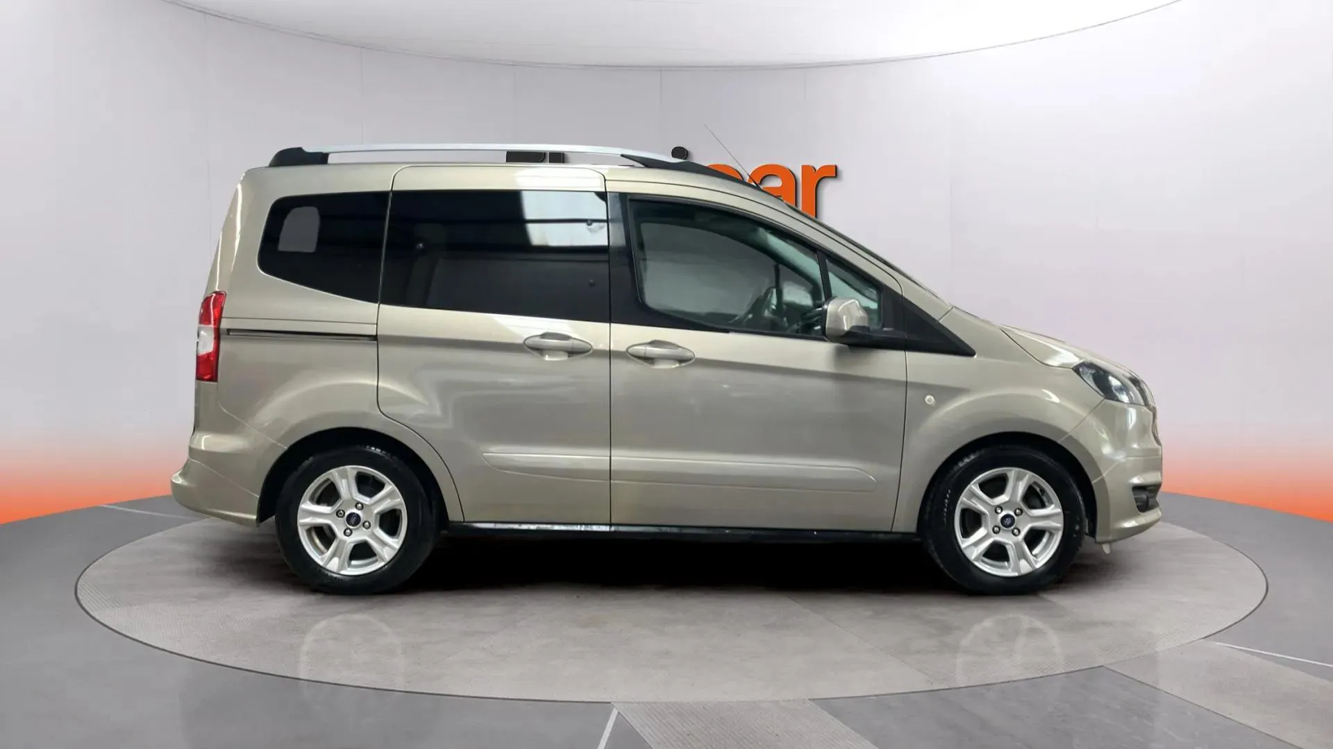 Ford Tourneo Courier 1.0 EcoBoost Ambiente - foto 3