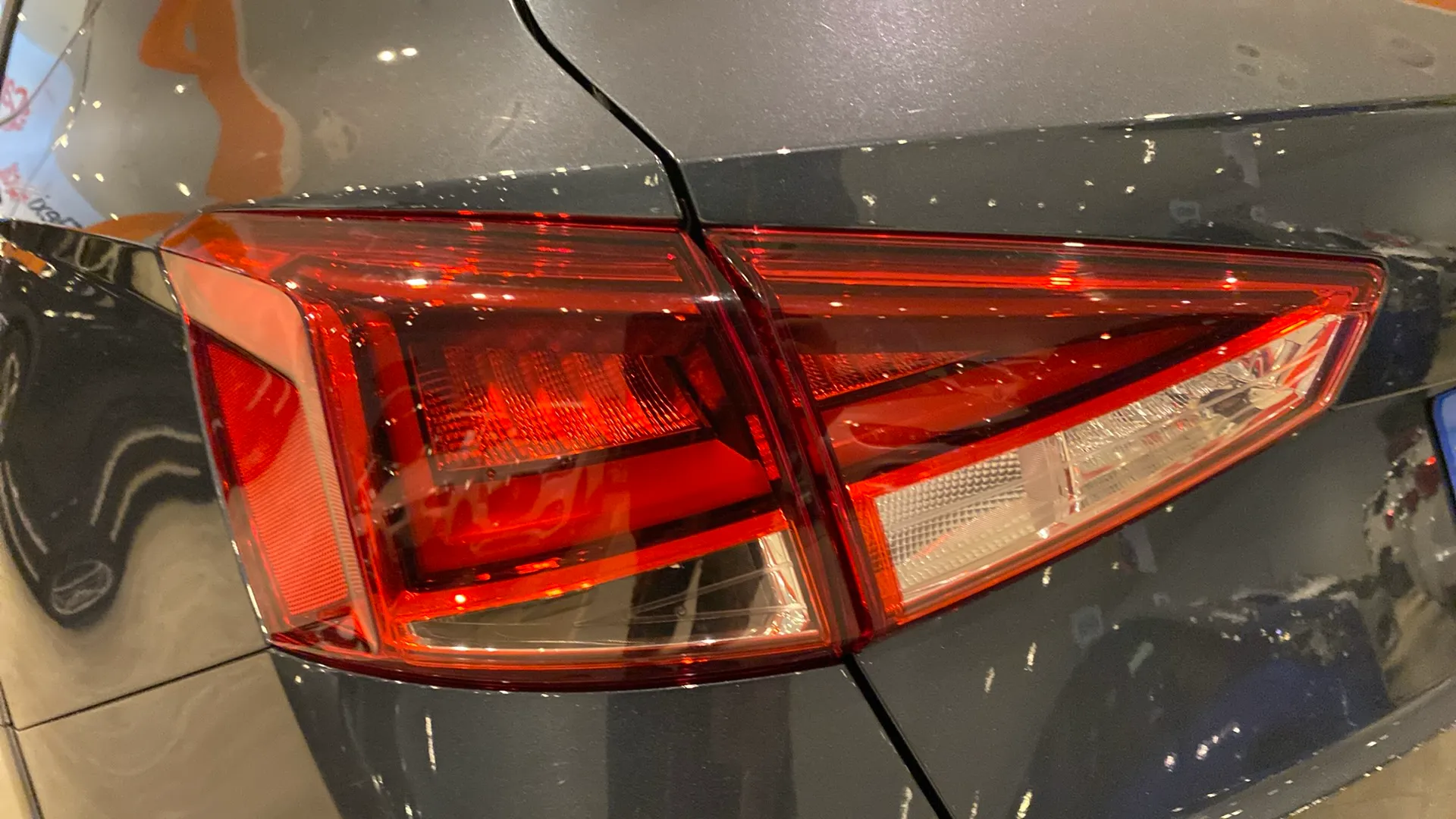 SEAT Arona 1.0 TSI DSG Style - foto 32