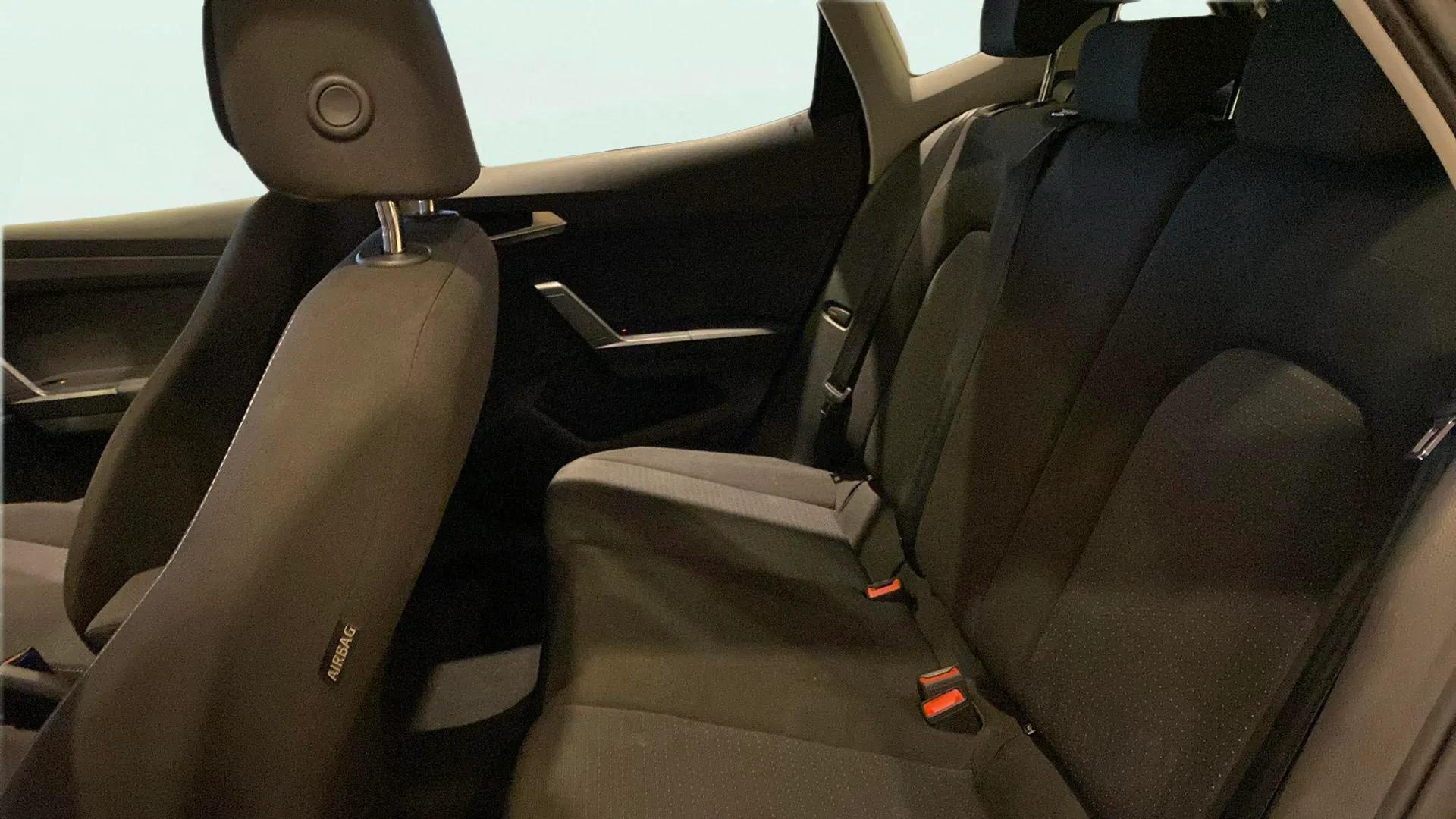 SEAT Arona 1.0 TSI DSG Style - foto 25