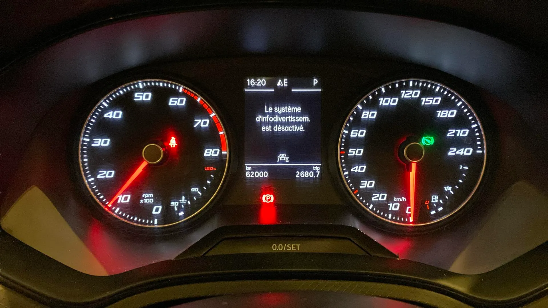 SEAT Arona 1.0 TSI DSG Style - foto 16