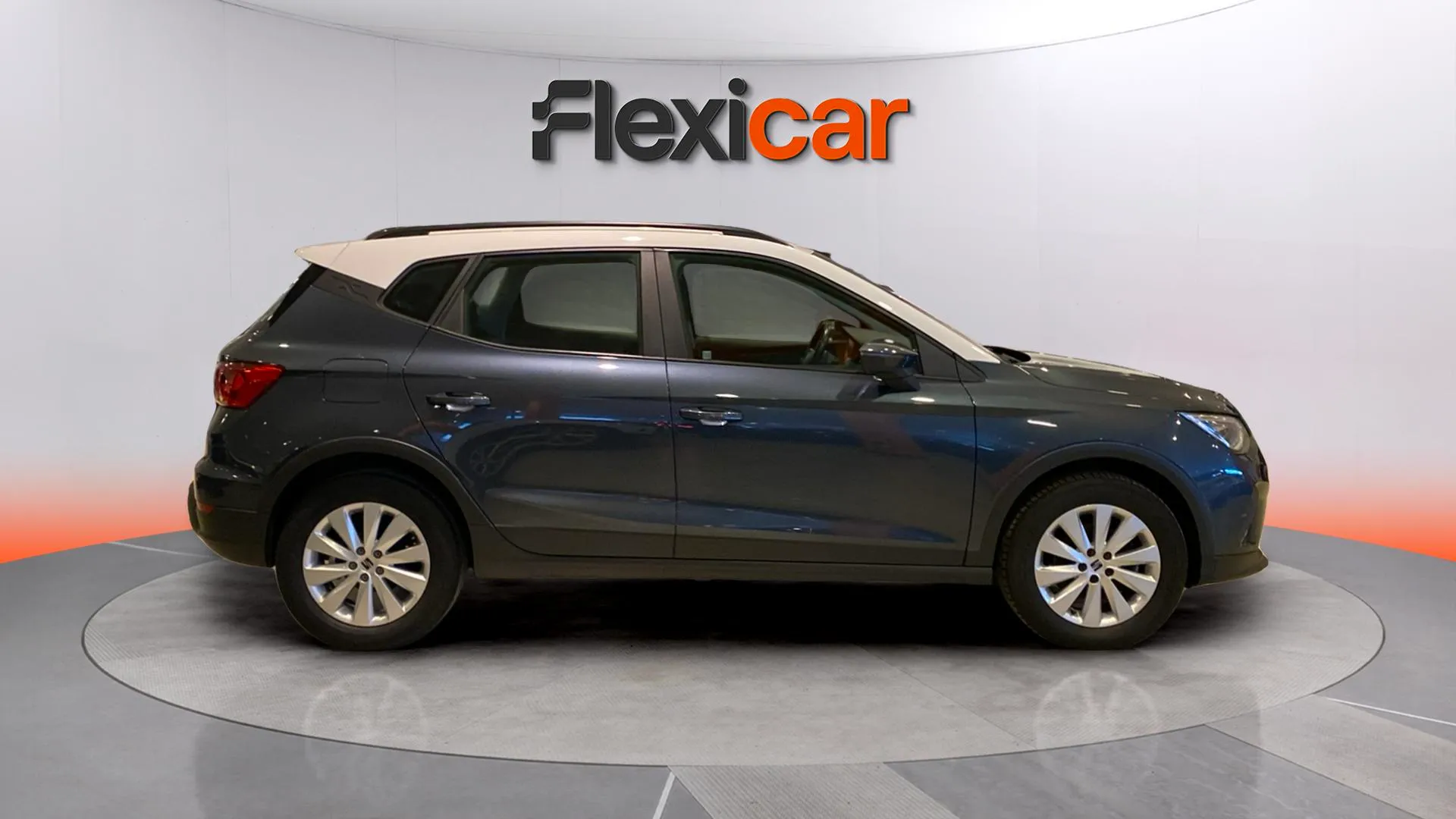 SEAT Arona 1.0 TSI DSG Style - foto 8