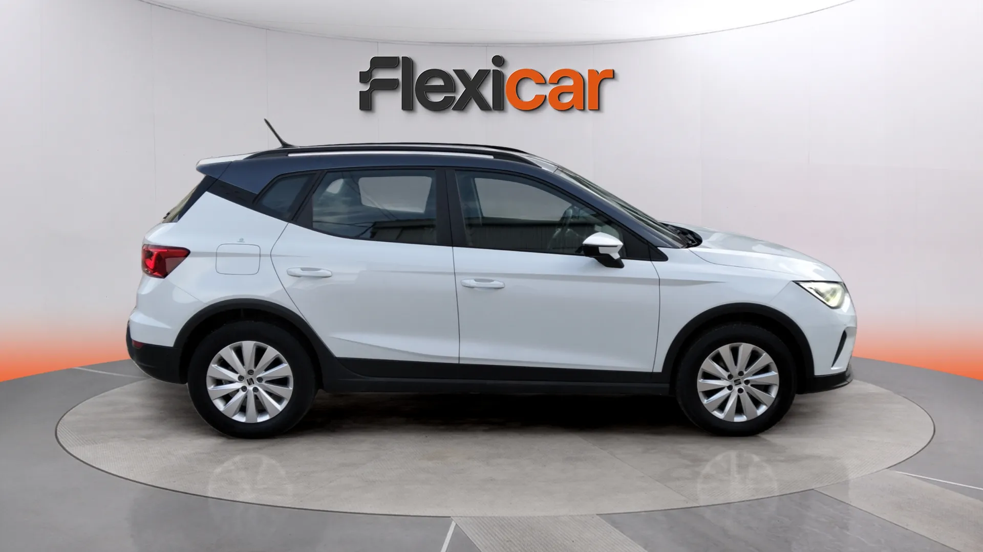 SEAT Arona 1.0 TSI DSG Style - foto 3