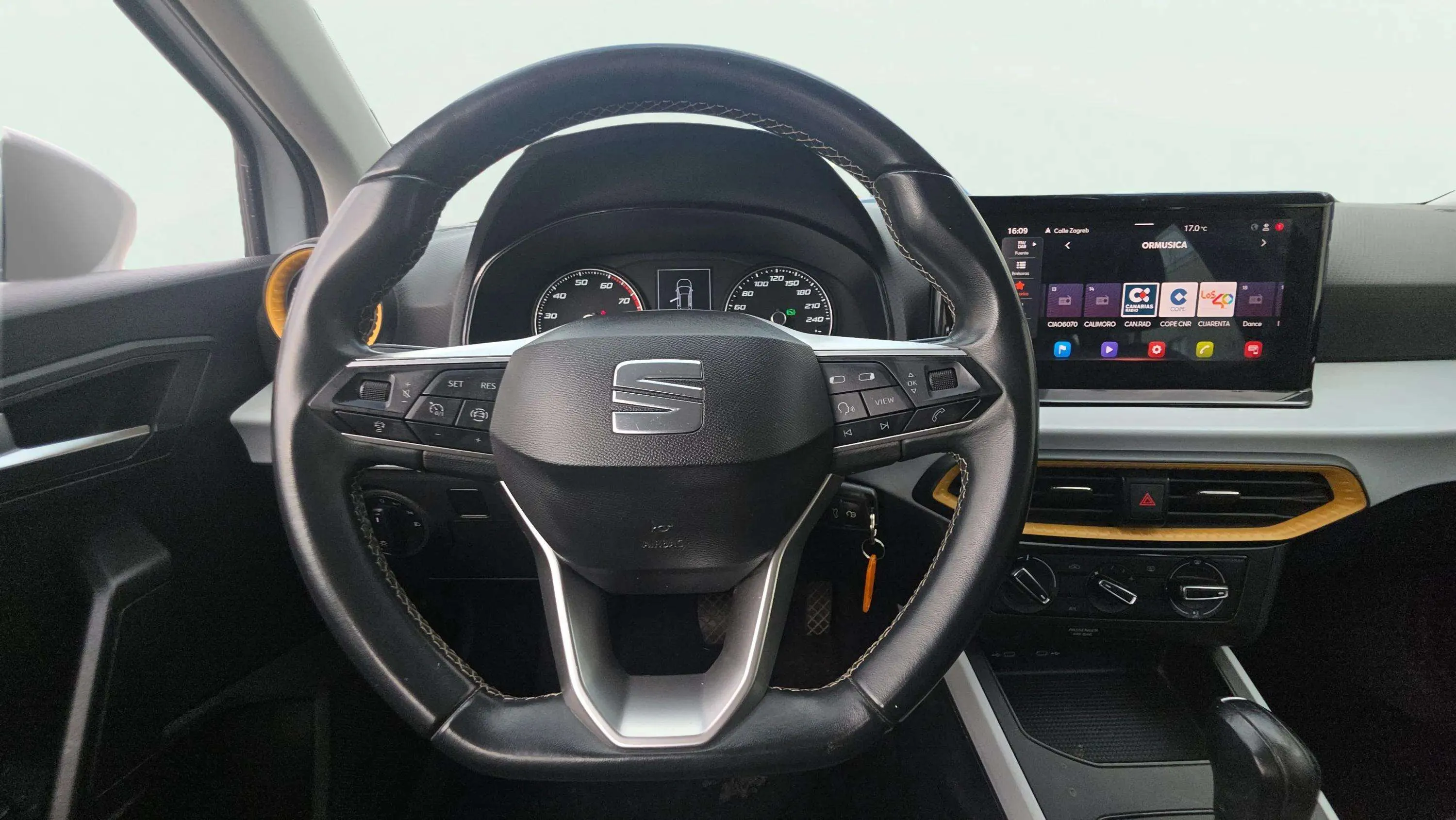SEAT Arona 1.0 TSI DSG Style - foto 8