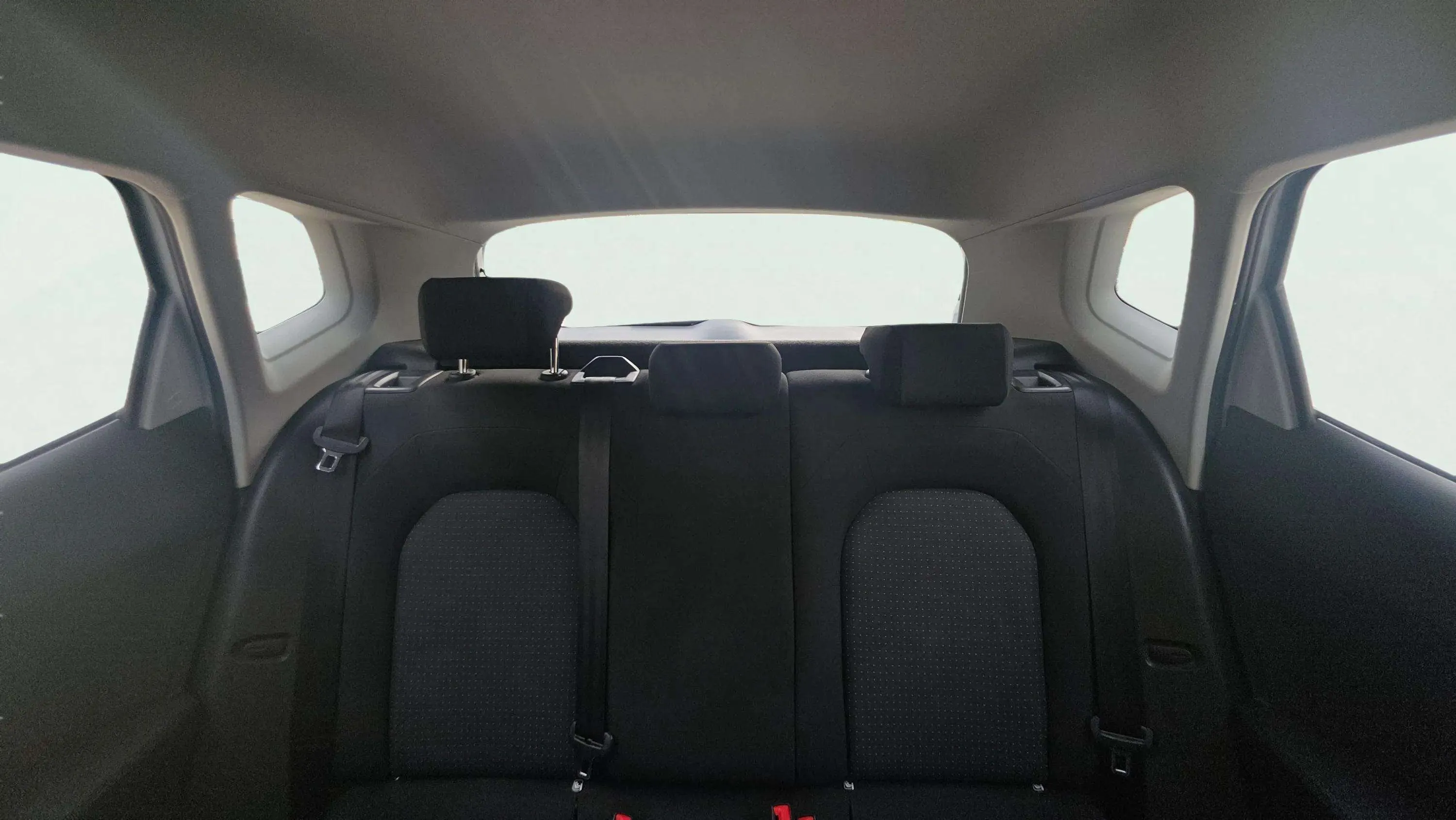 SEAT Arona 1.0 TSI DSG Style - foto 12