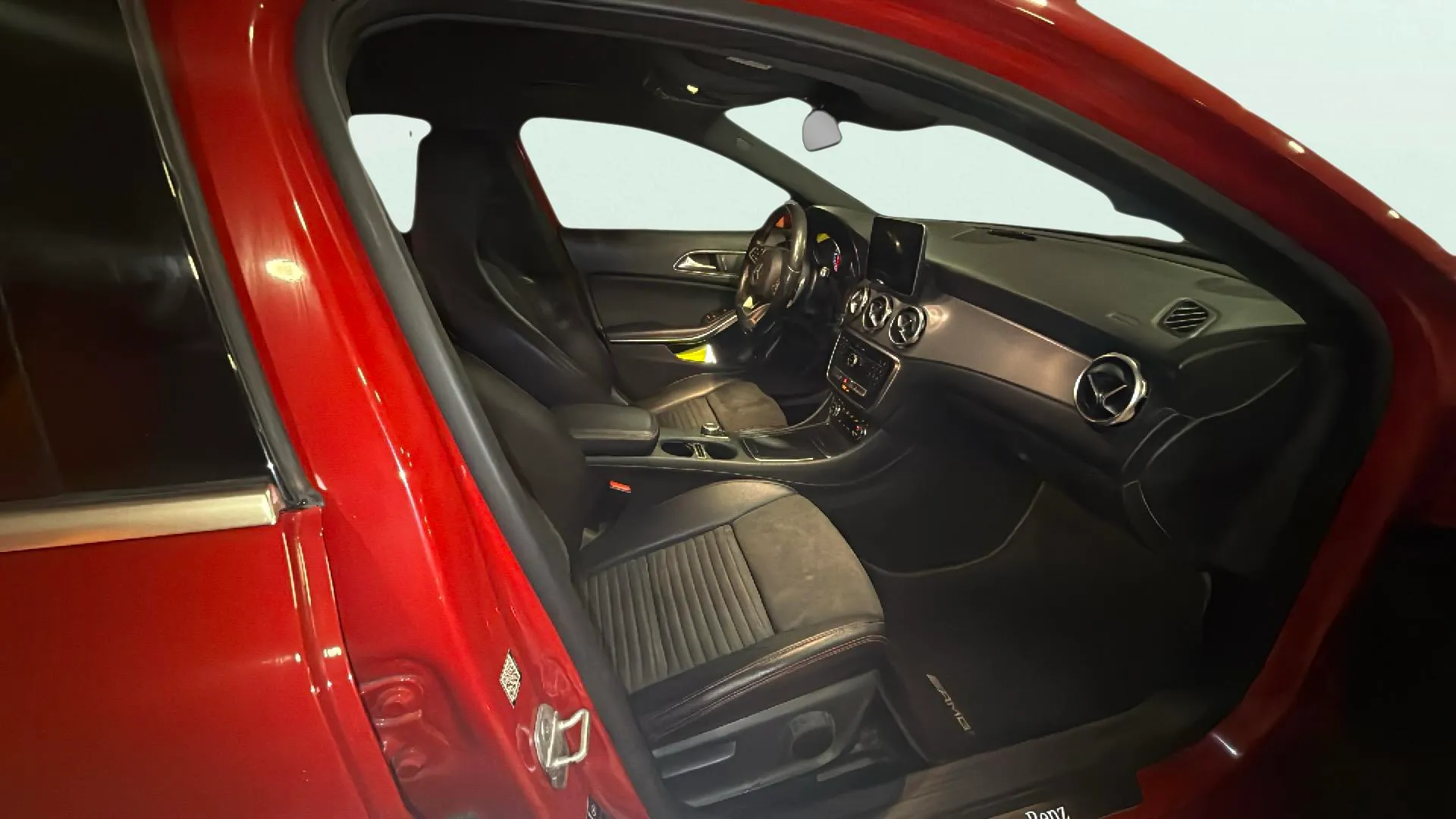 Mercedes-Benz GLA 220 d - foto 15
