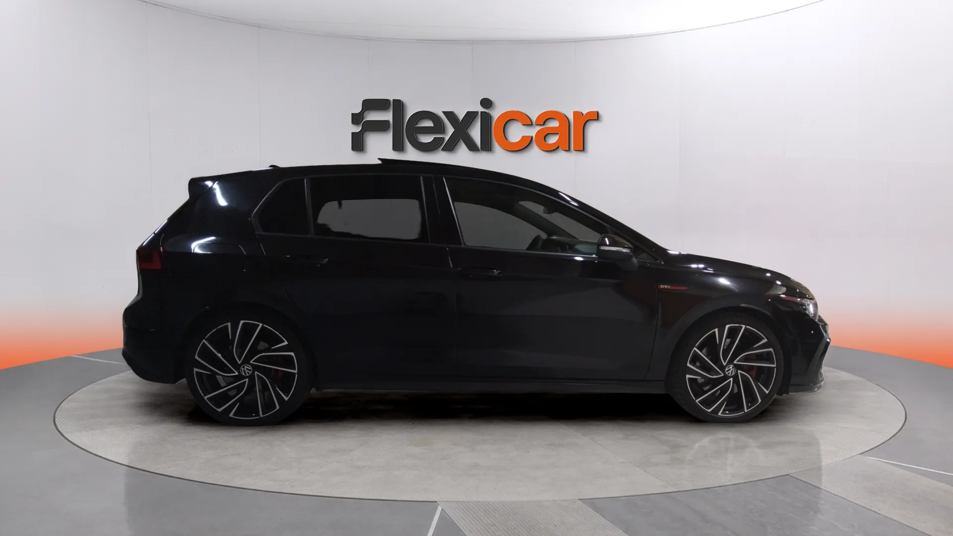 Volkswagen Golf GTI 2.0 TSI DSG - foto 8