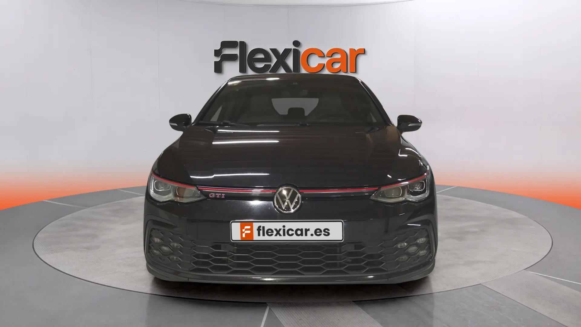 Volkswagen Golf GTI 2.0 TSI DSG - foto 2