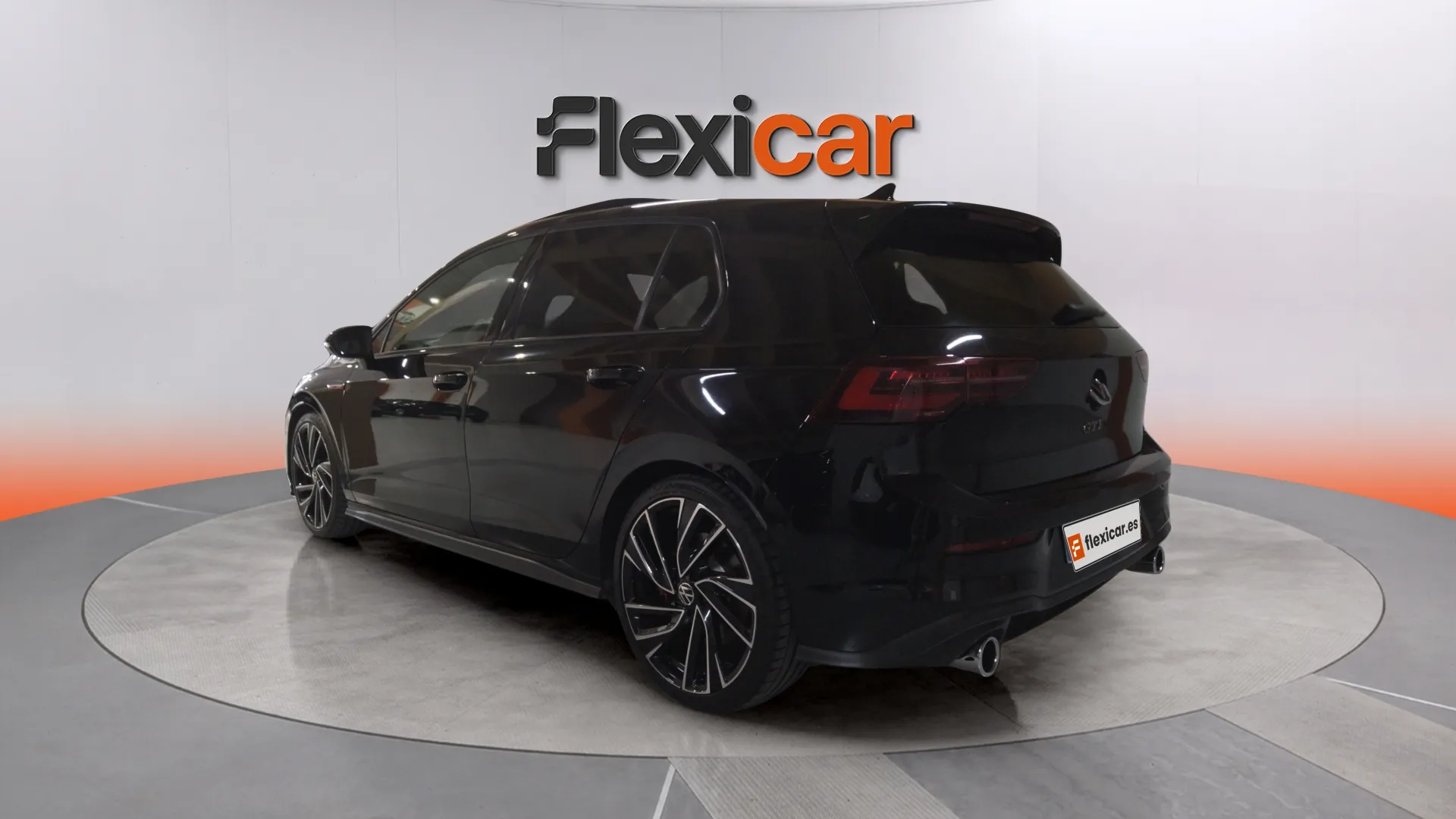 Volkswagen Golf GTI 2.0 TSI DSG - foto 5