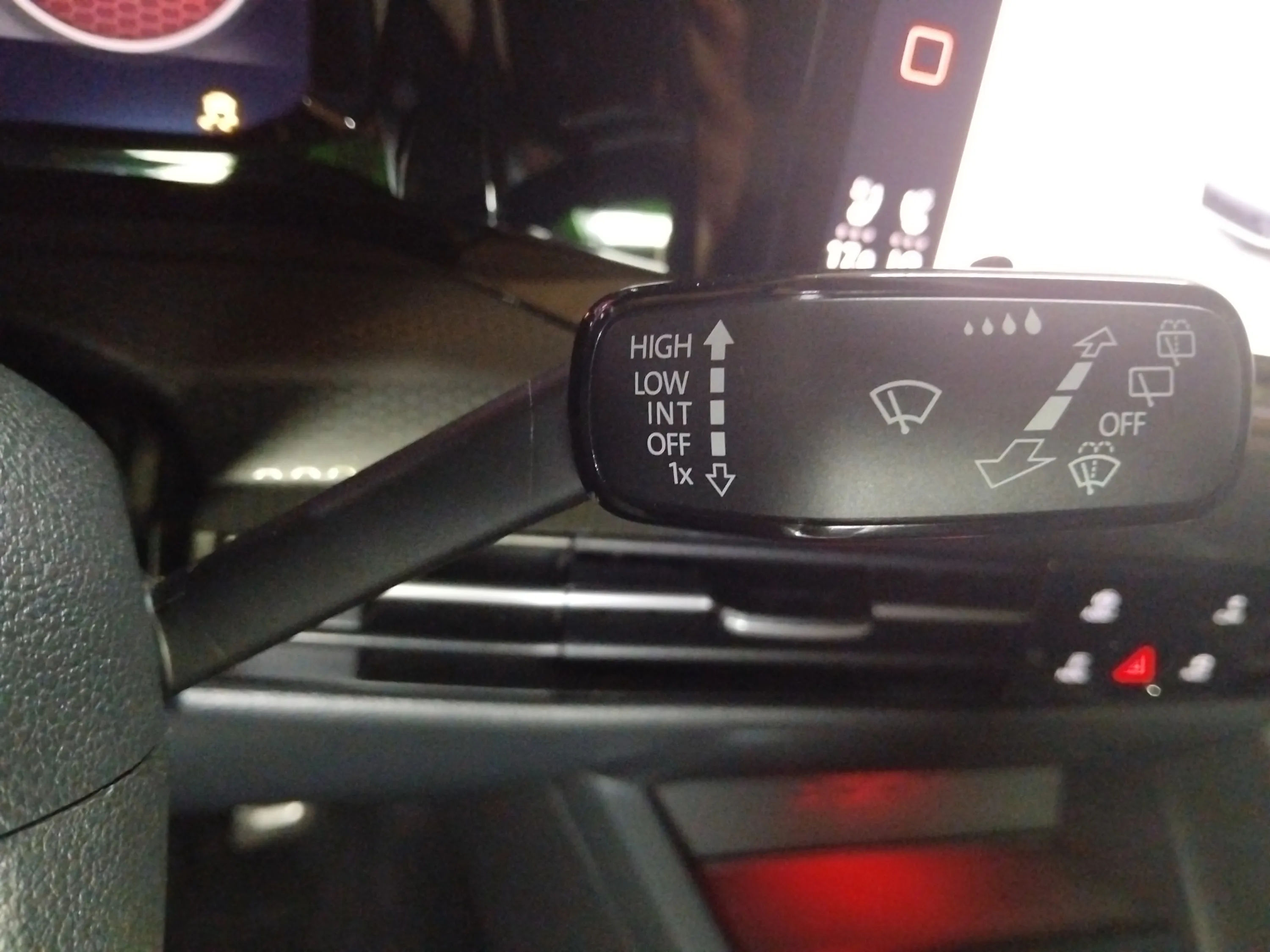 Volkswagen Golf GTI 2.0 TSI DSG - foto 25