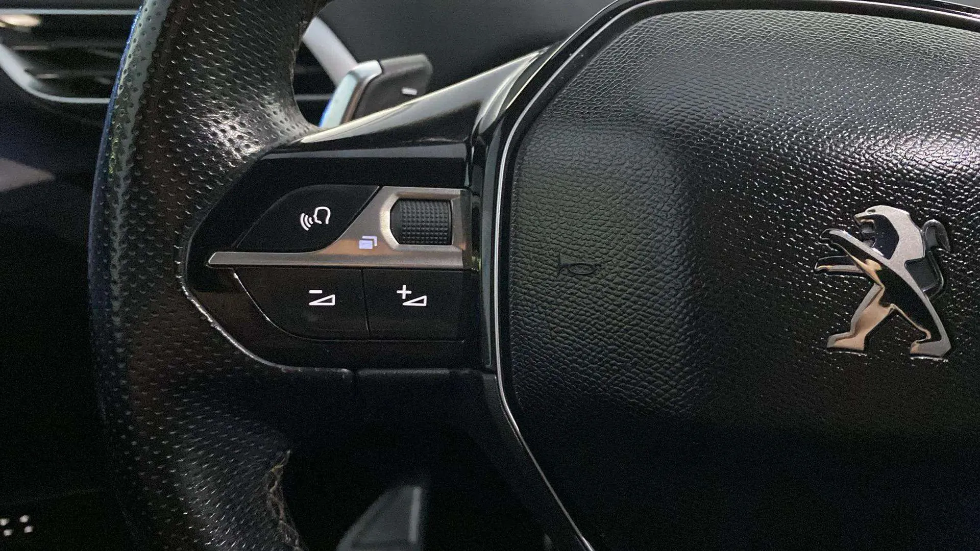 Peugeot 3008 2.0BLUEHDI GT - foto 19