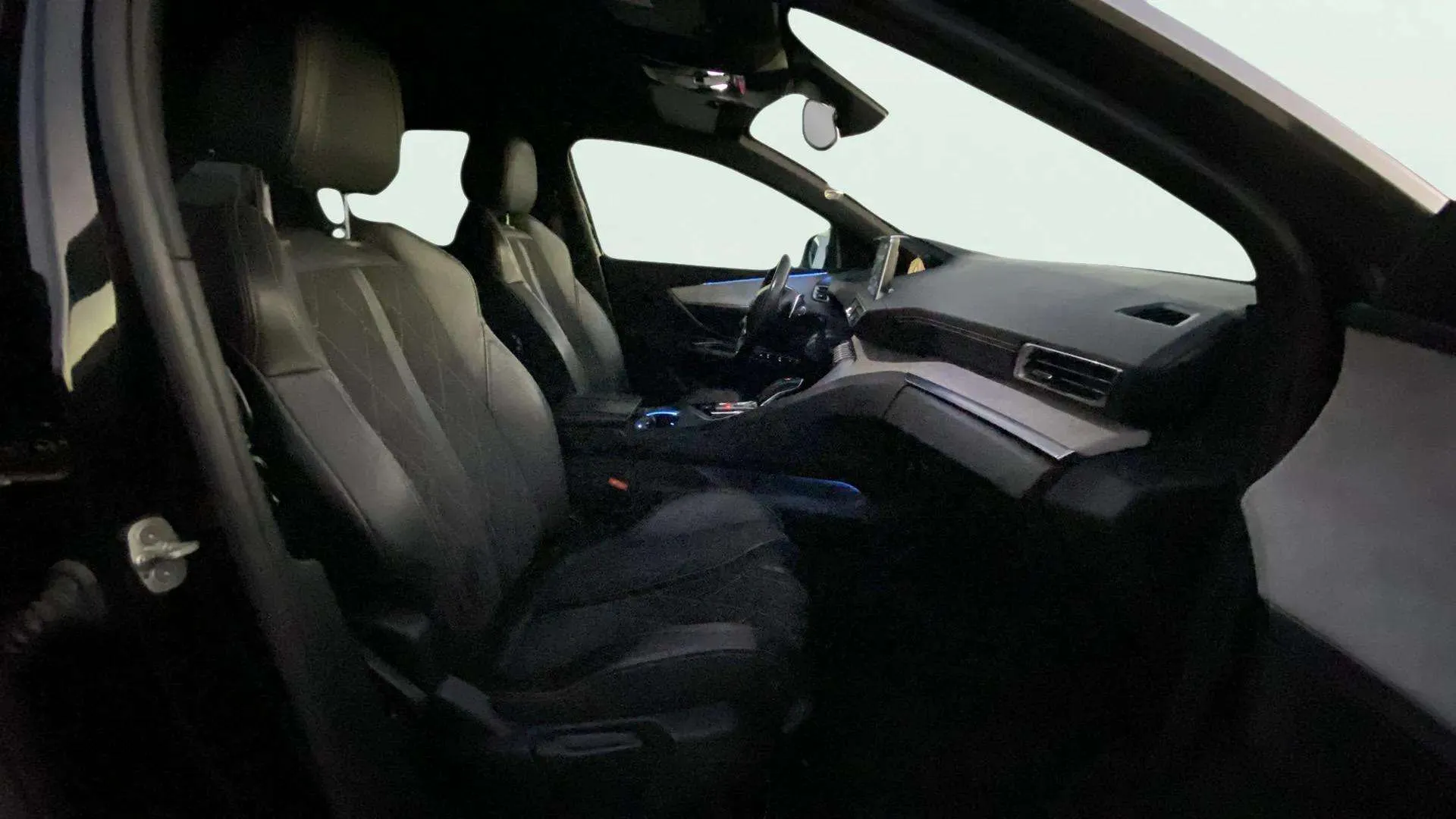 Peugeot 3008 2.0BLUEHDI GT - foto 14