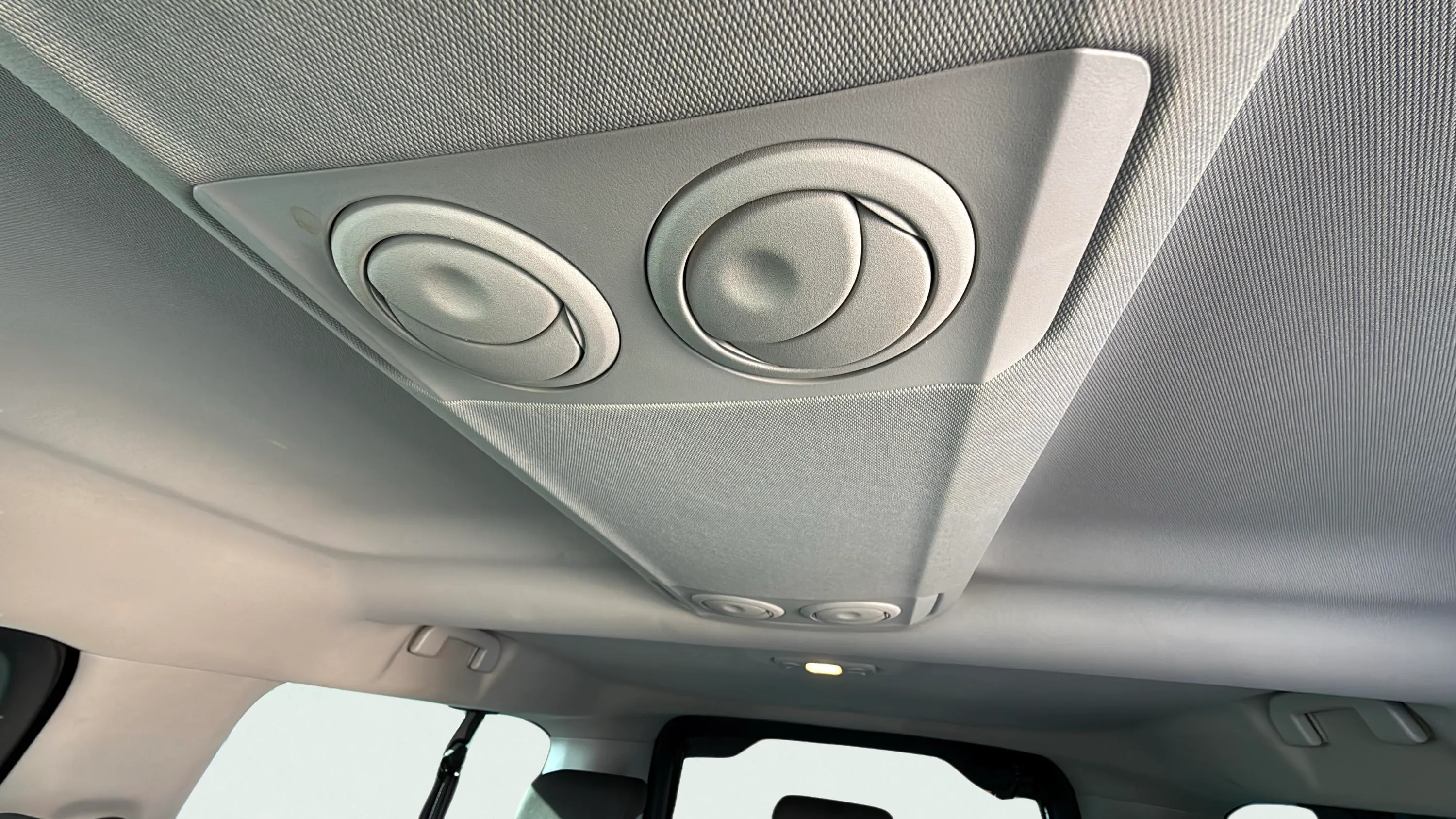 Peugeot Traveller Business Long BlueHDi 180 EAT8 - foto 31