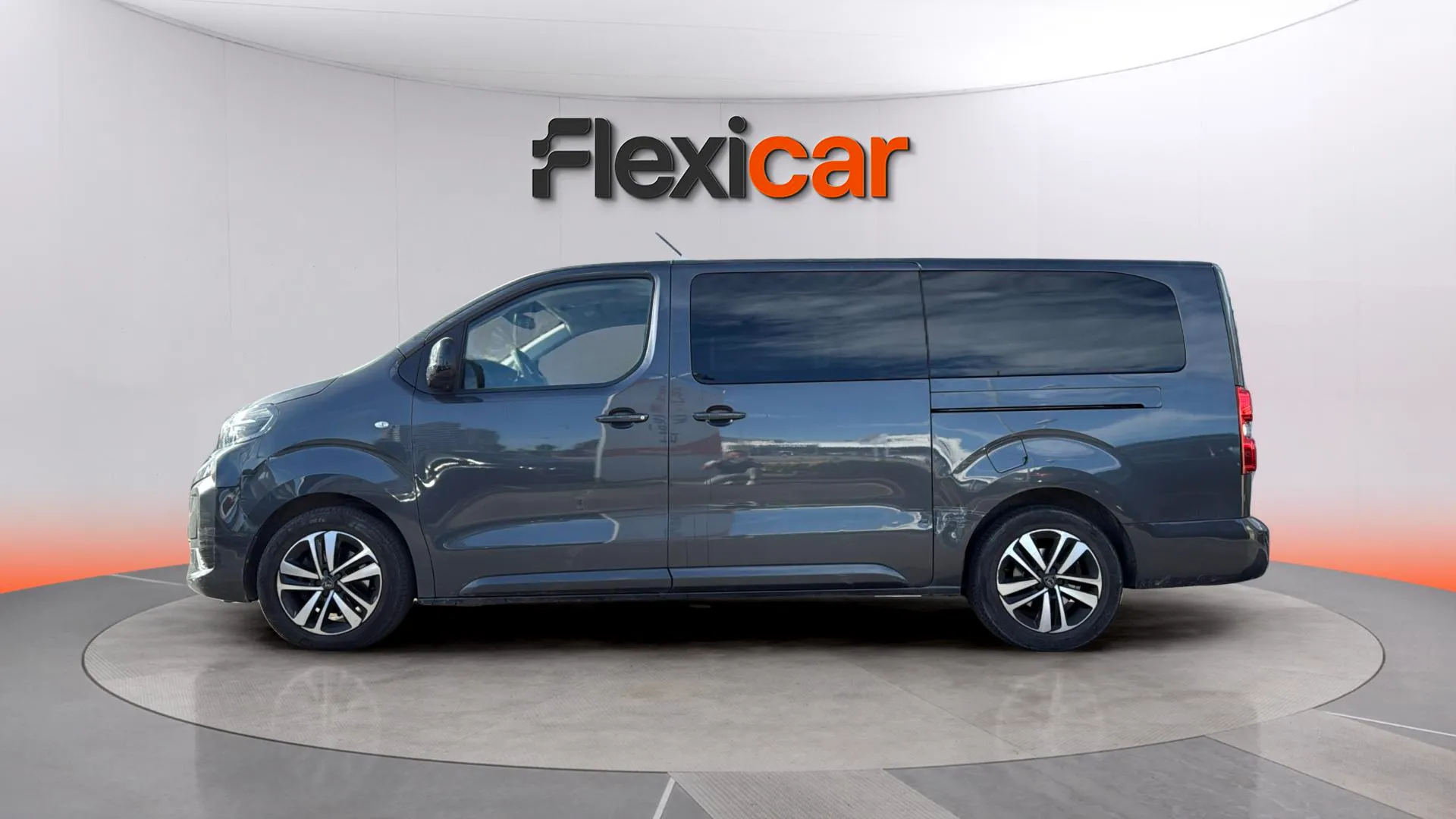 Peugeot Traveller Business Long BlueHDi 180 EAT8 - foto 4