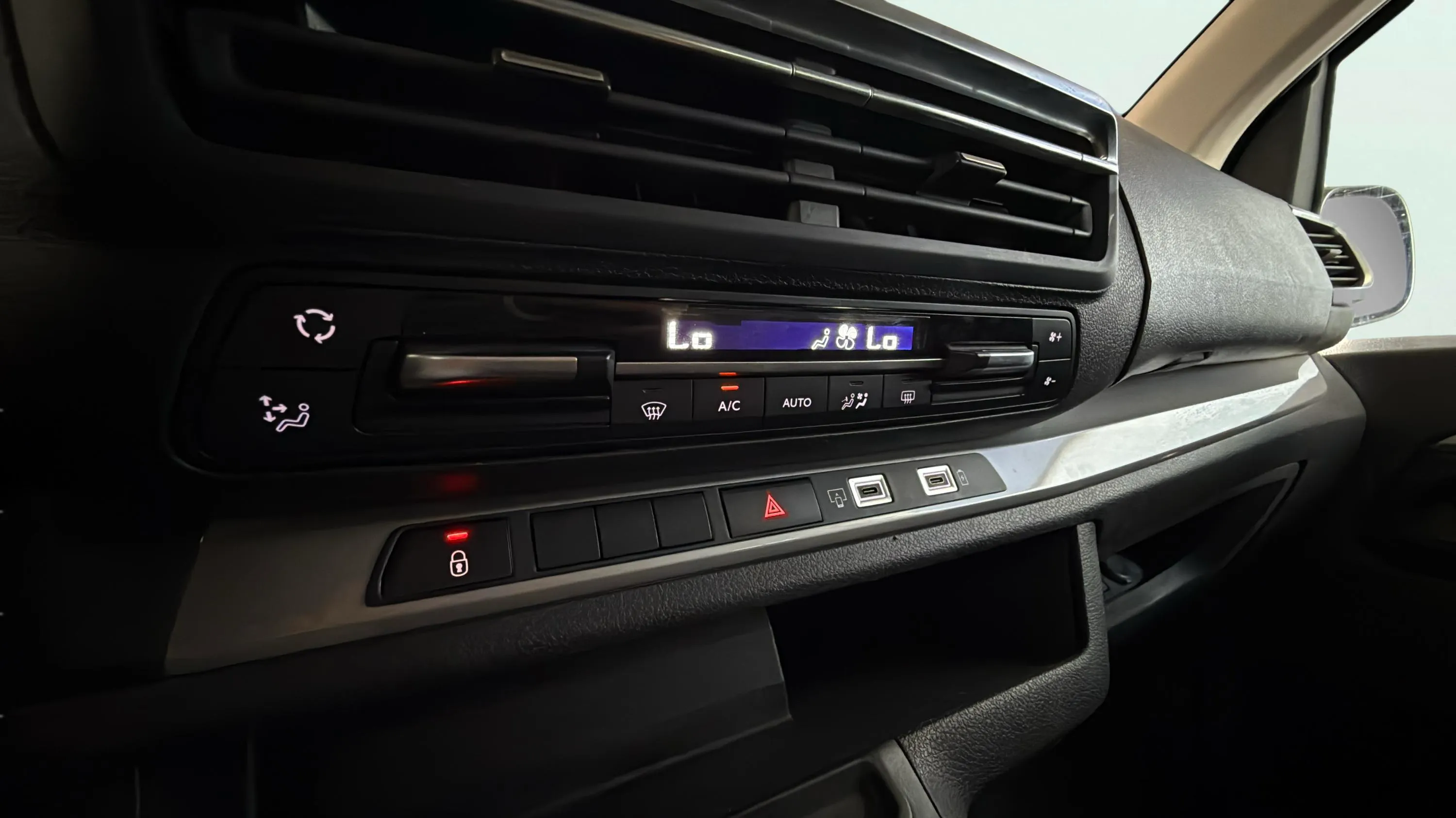 Peugeot Traveller Business Long BlueHDi 180 EAT8 - foto 18