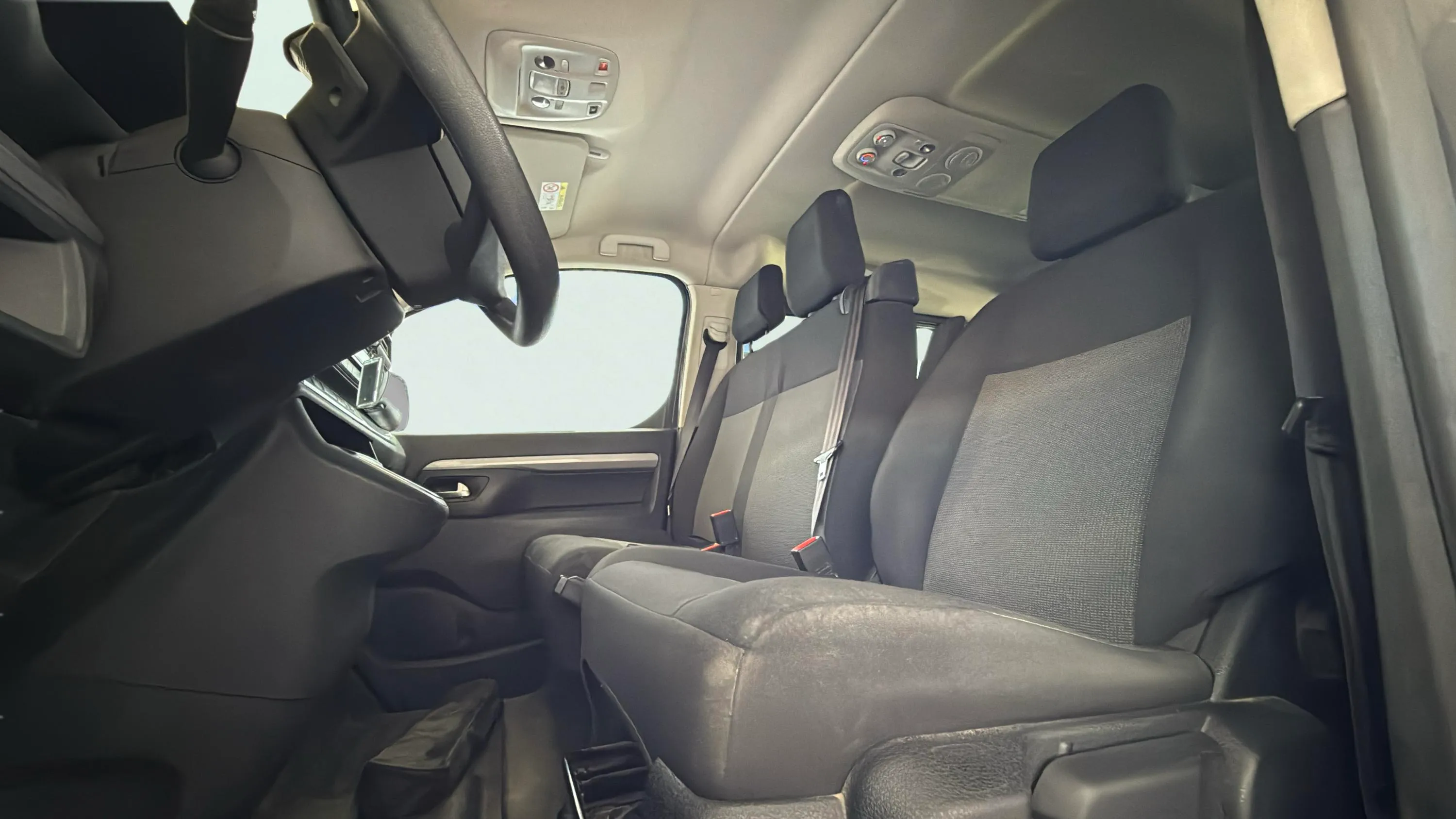 Peugeot Traveller Business Long BlueHDi 180 EAT8 - foto 9