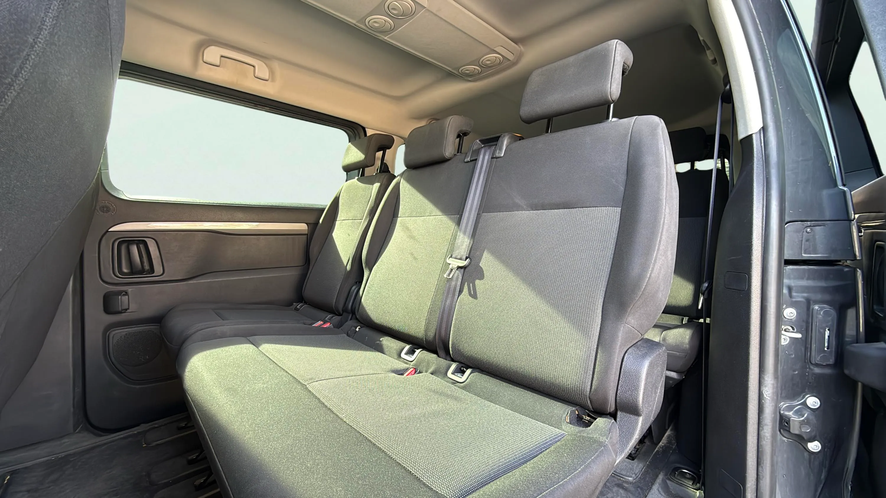 Peugeot Traveller Business Long BlueHDi 180 EAT8 - foto 28