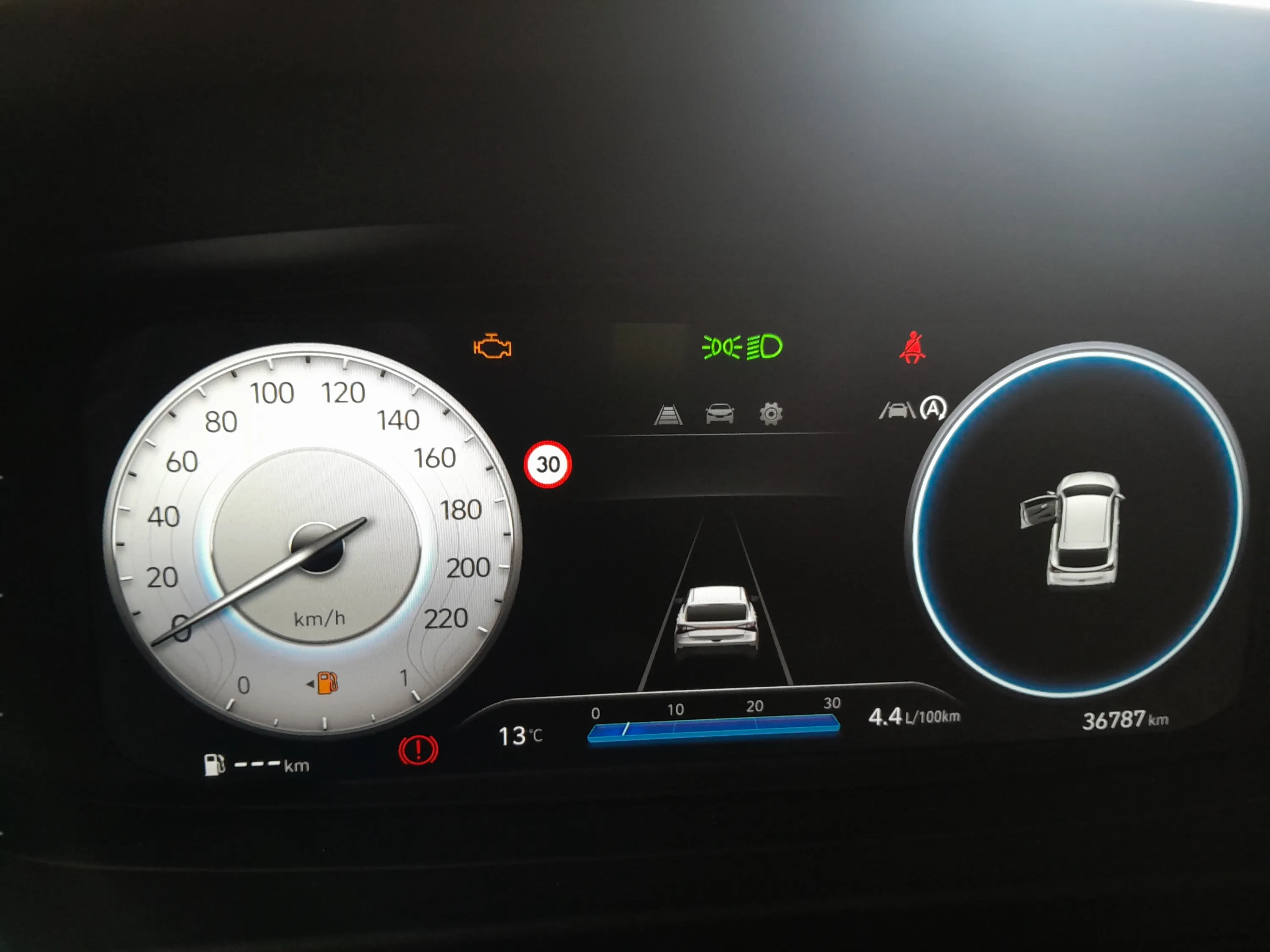 Hyundai i20 1.2 MPI Essence - foto 11