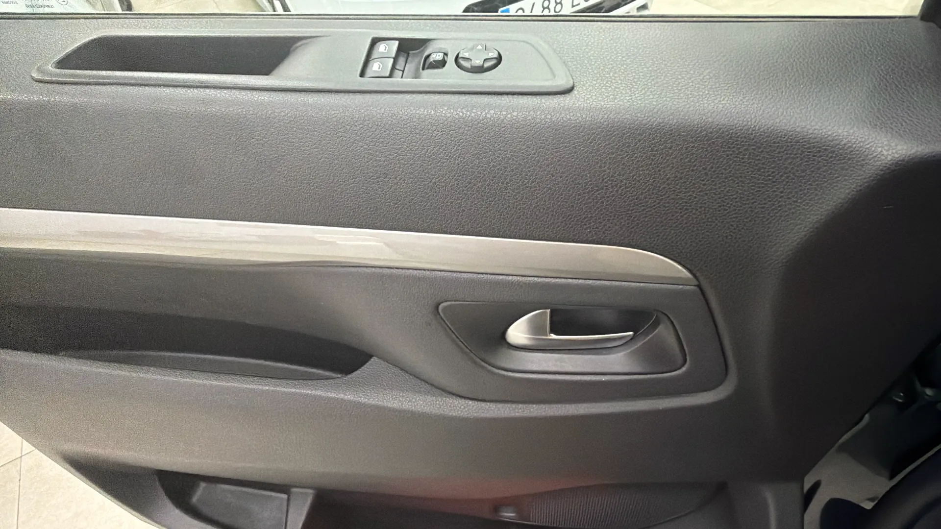 Peugeot Traveller Business Long BlueHDi 180 EAT8 - foto 9