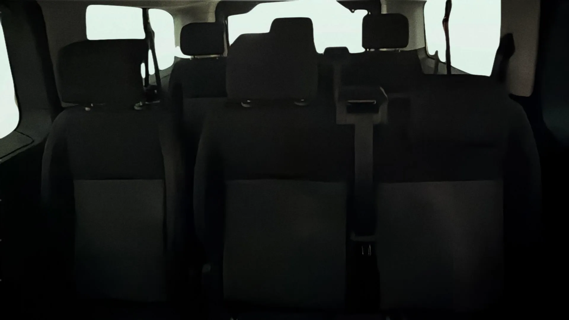 Peugeot Traveller Business Long BlueHDi 180 EAT8 - foto 11