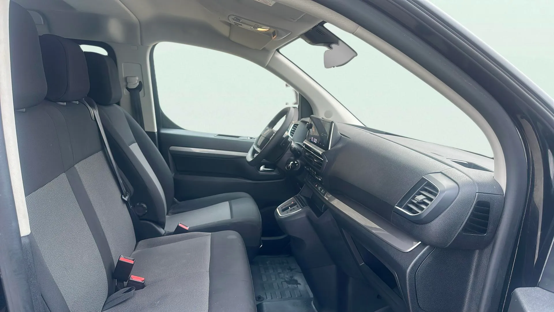 Peugeot Traveller Business Long BlueHDi 180 EAT8 - foto 16