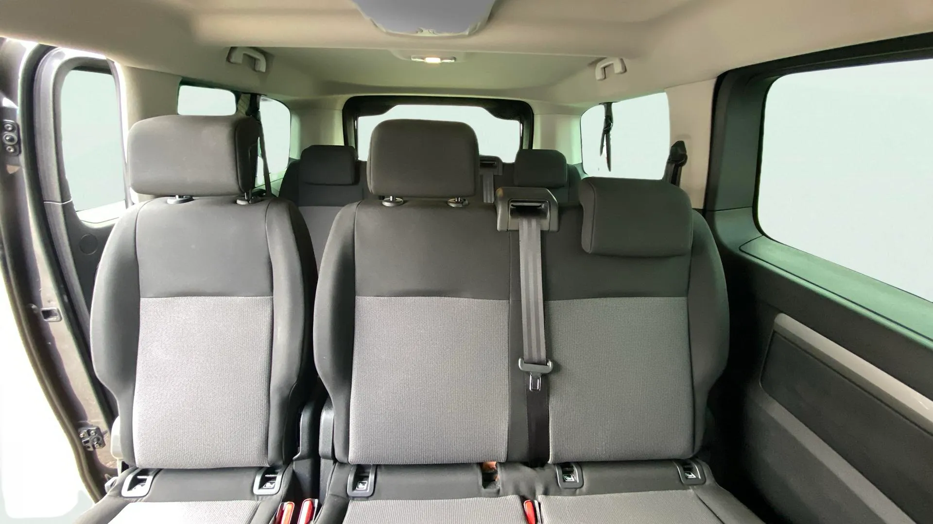 Peugeot Traveller Business Long BlueHDi 180 EAT8 - foto 15
