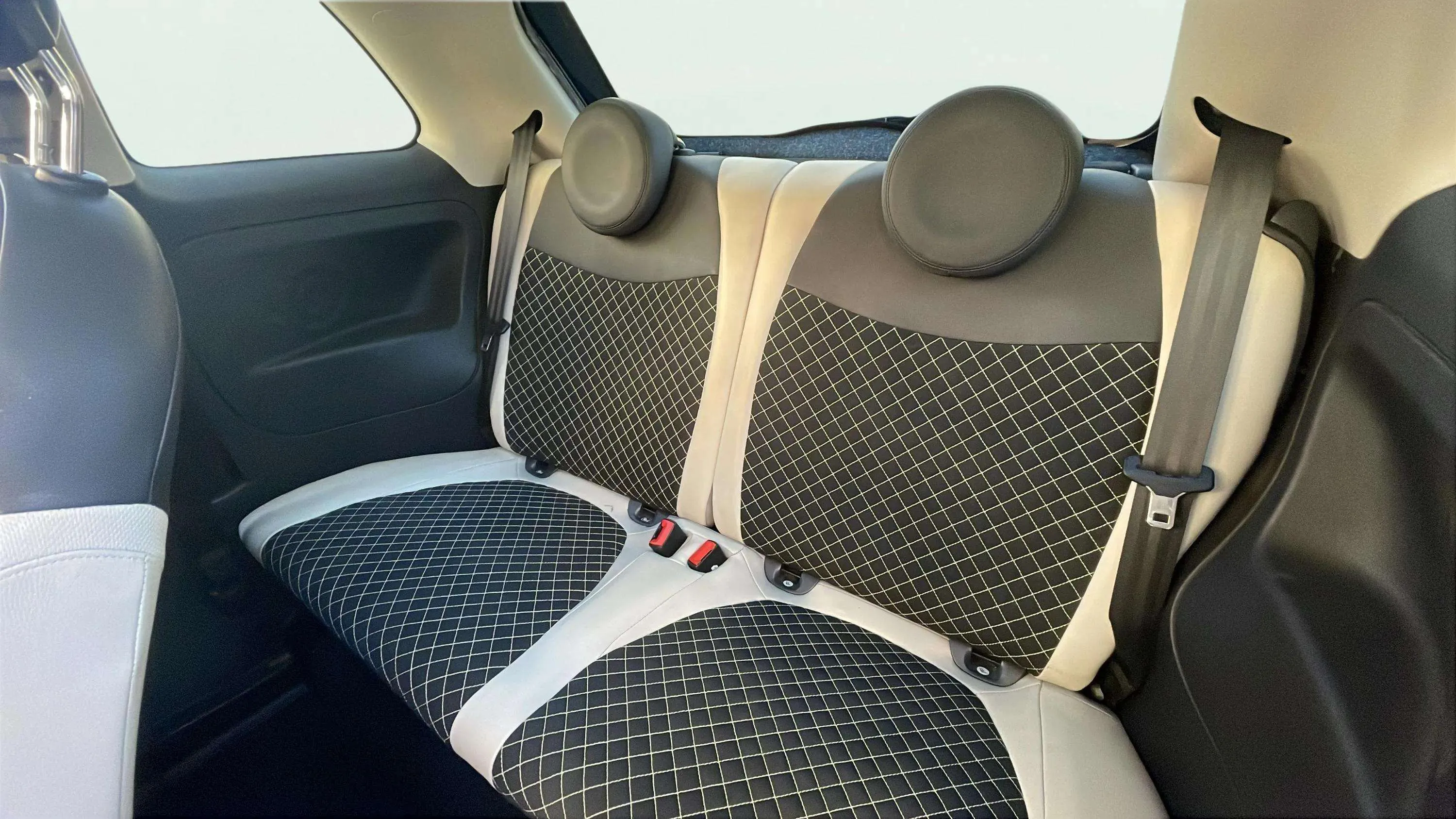 Fiat 500 Dolcevita 1.0 Hybrid - foto 21