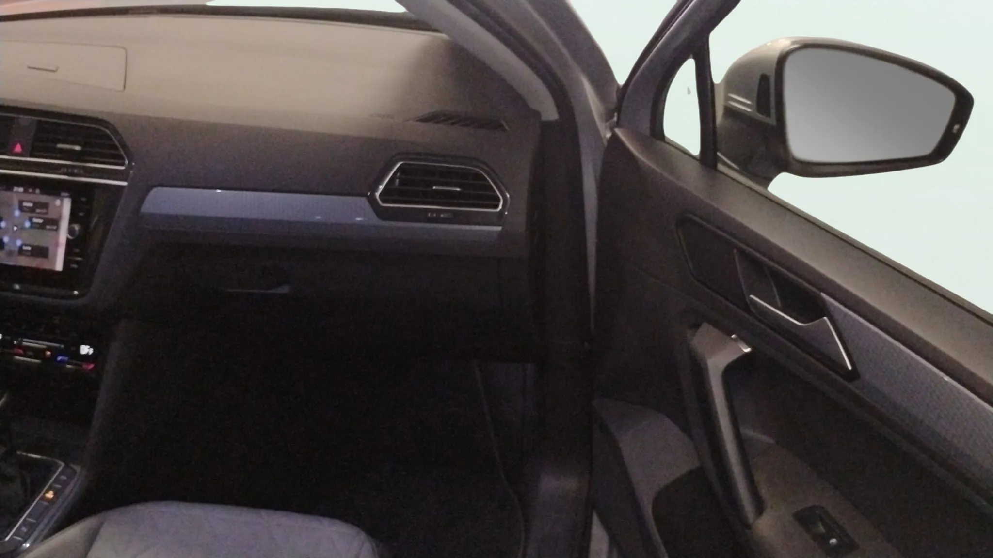 Volkswagen Tiguan Life 1.4 TSI eHybrid DSG - foto 21
