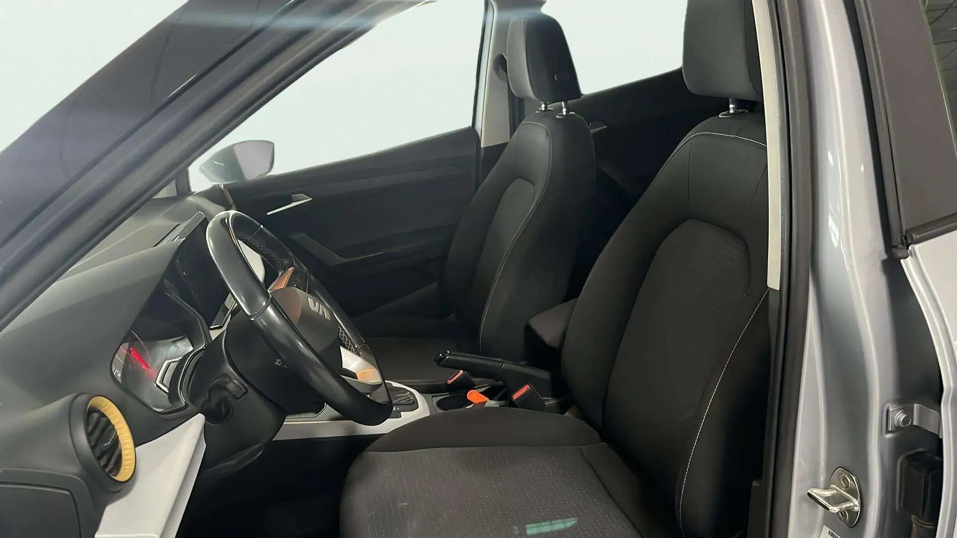 SEAT Arona 1.0 TSI DSG Style - foto 19