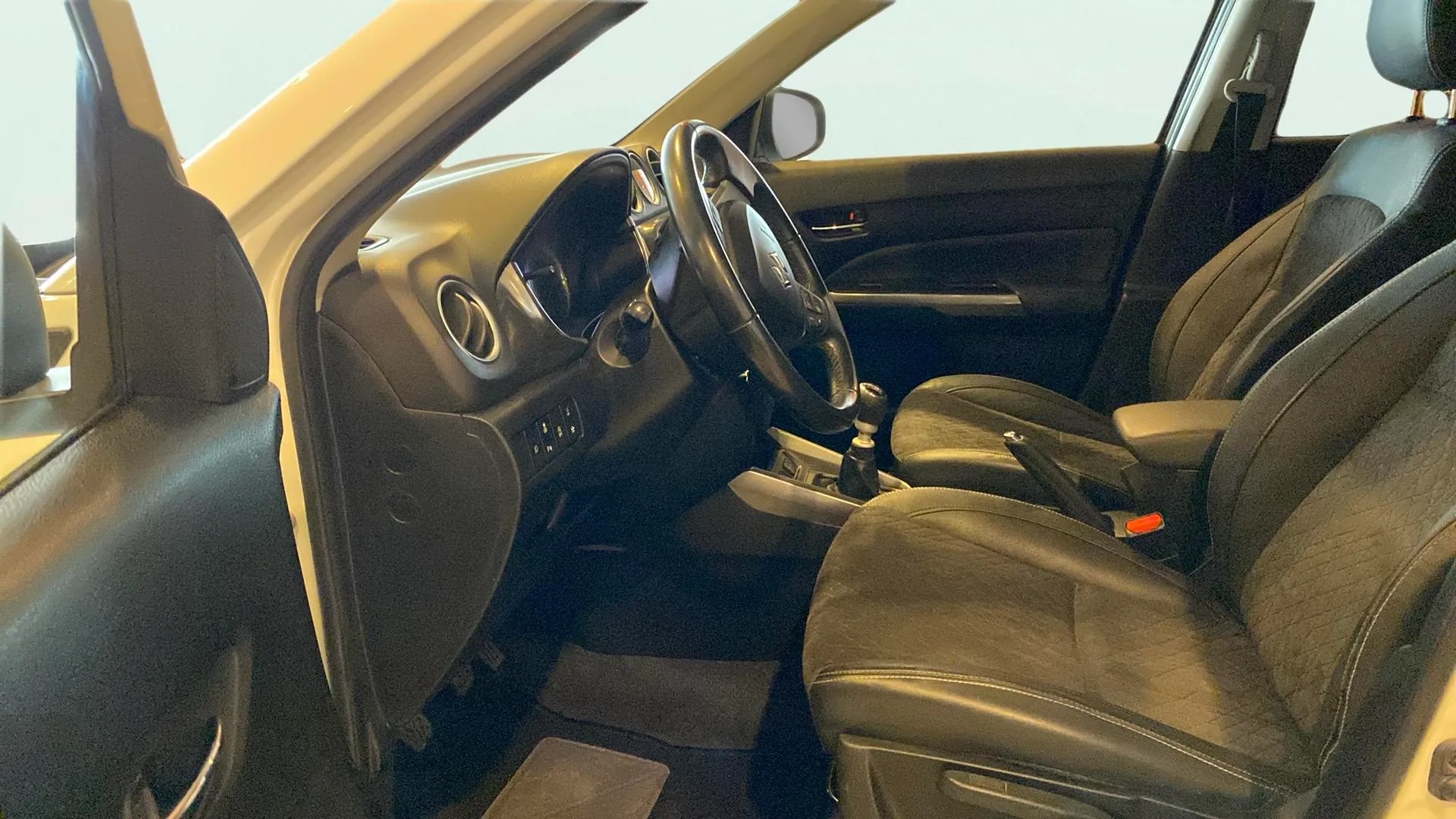Suzuki Vitara 1.4 T GLX Mild Hybrid - foto 10