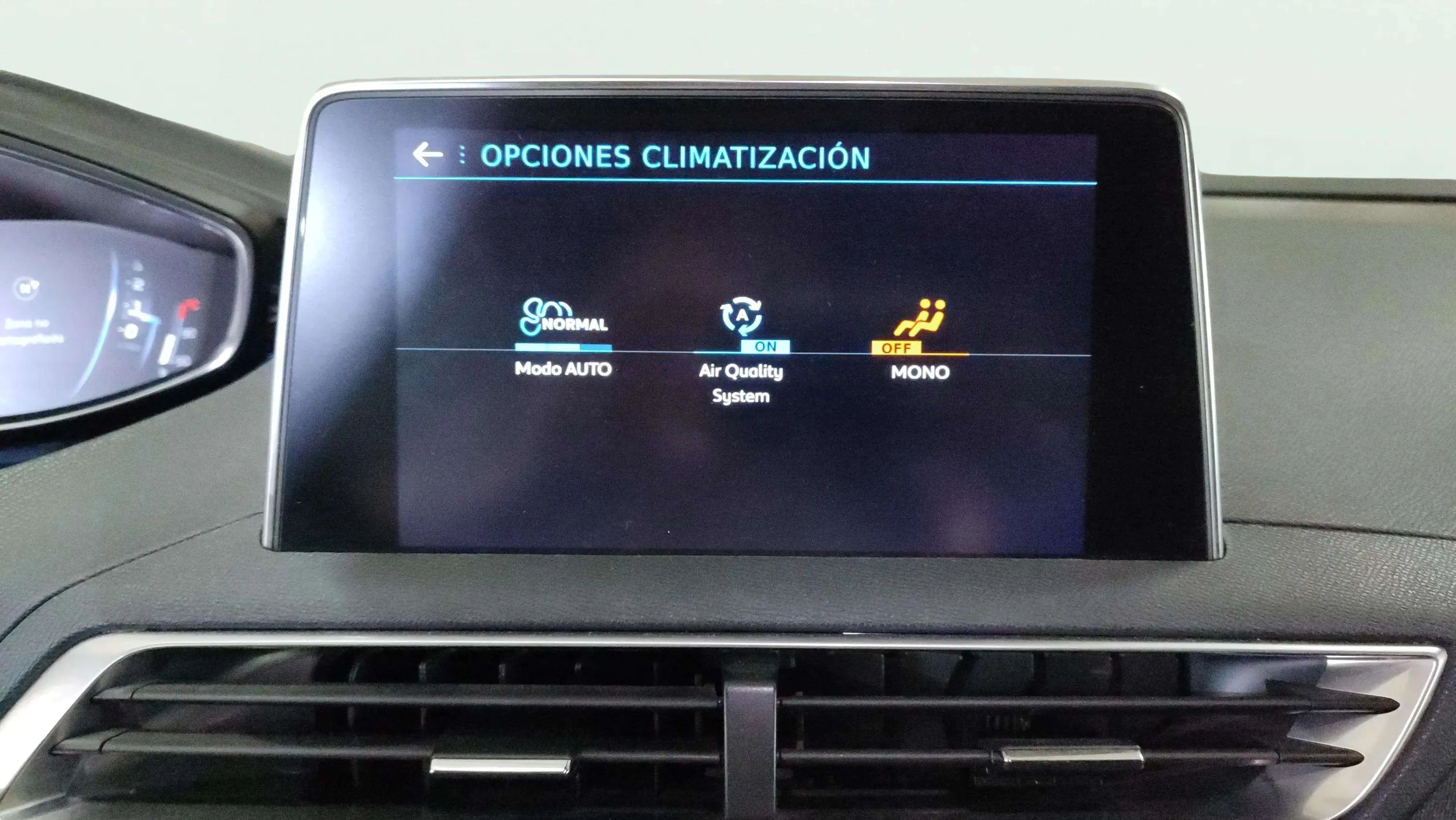 Peugeot 3008 GT Line BlueHDi EAT8 - foto 13