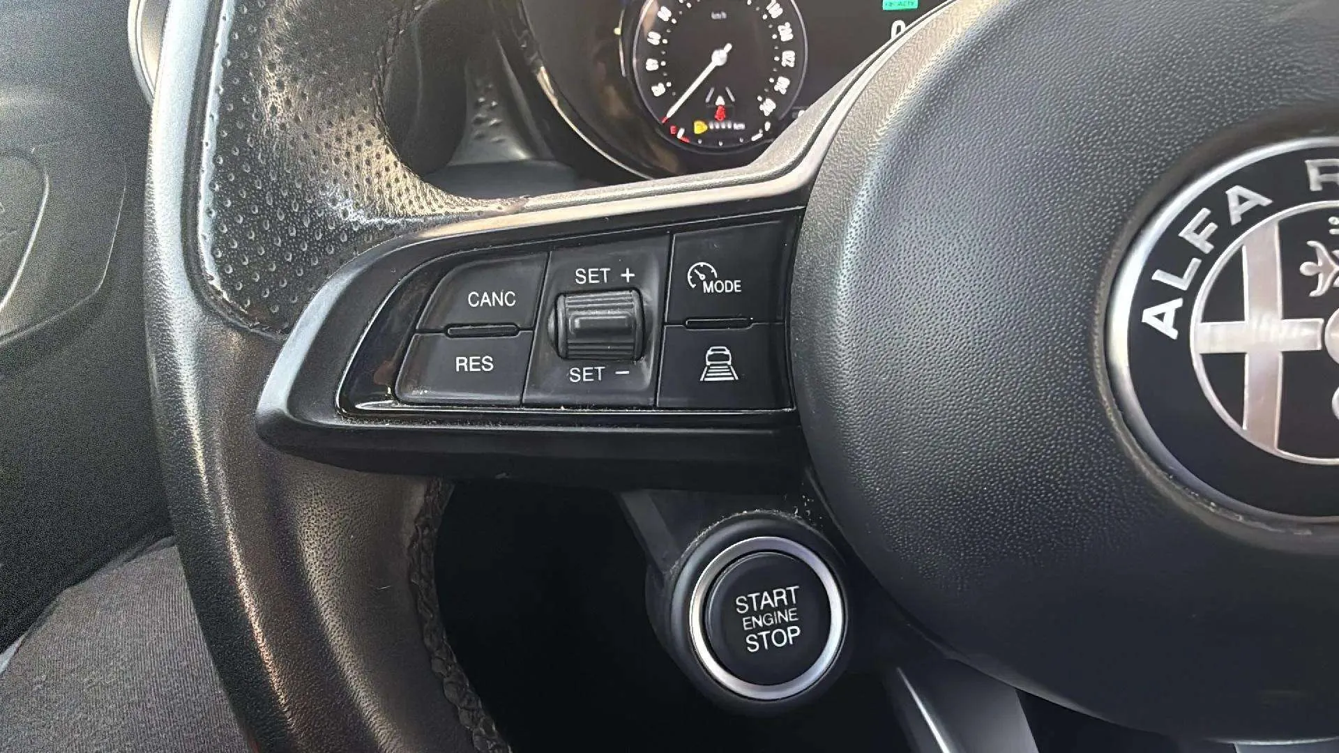 Alfa Romeo Tonale 1.5 MHEV Gasolina Sprint FWD - foto 8