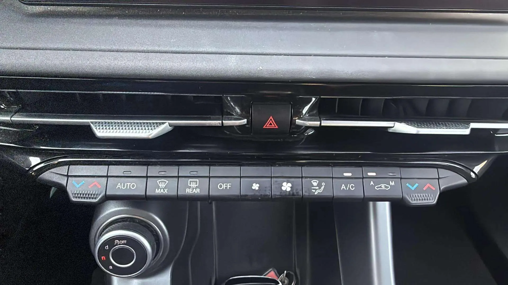 Alfa Romeo Tonale 1.5 MHEV Gasolina Sprint FWD - foto 13